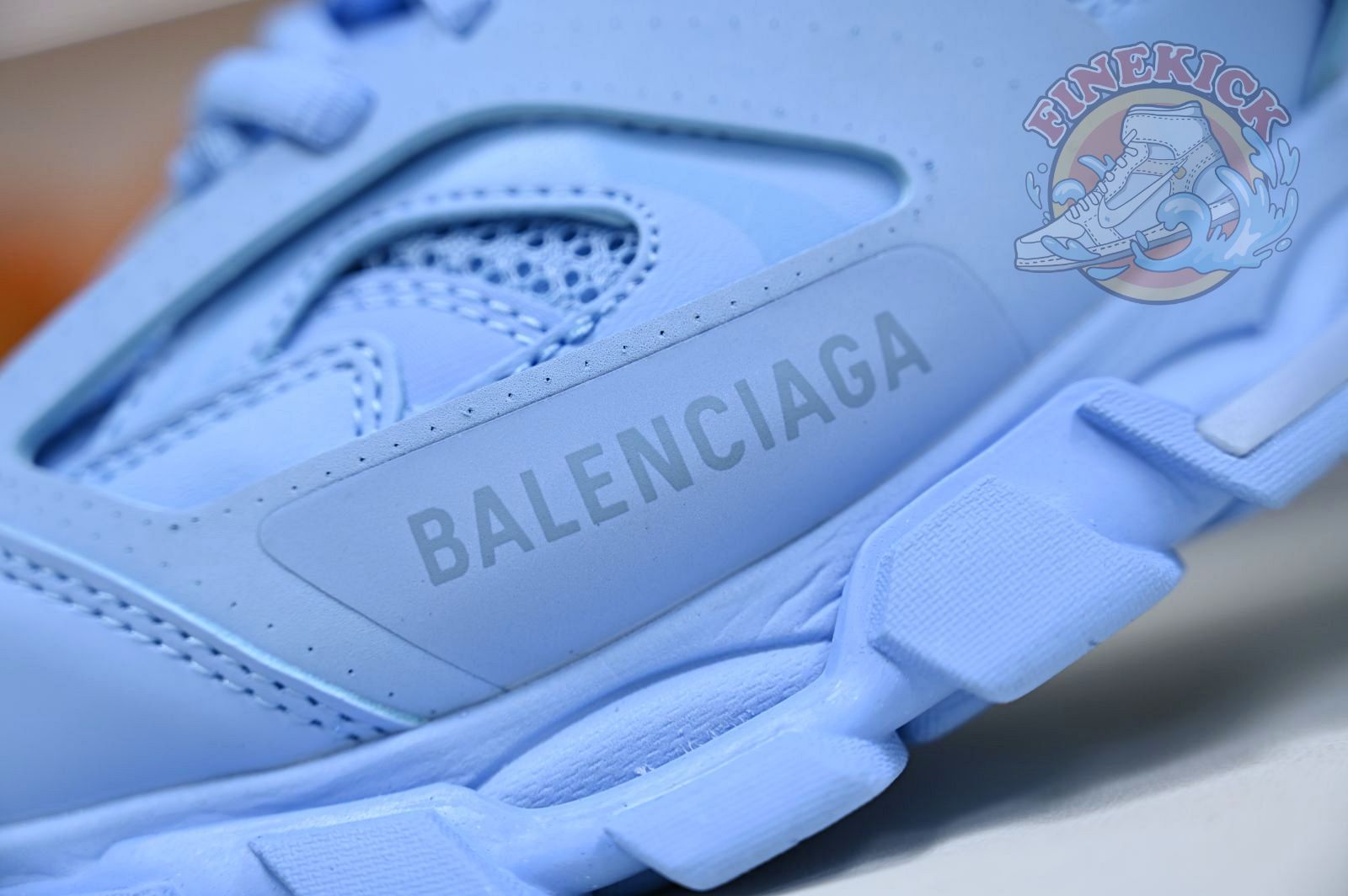 Balenciaga BLGA  Track(LED) - finekick.vip