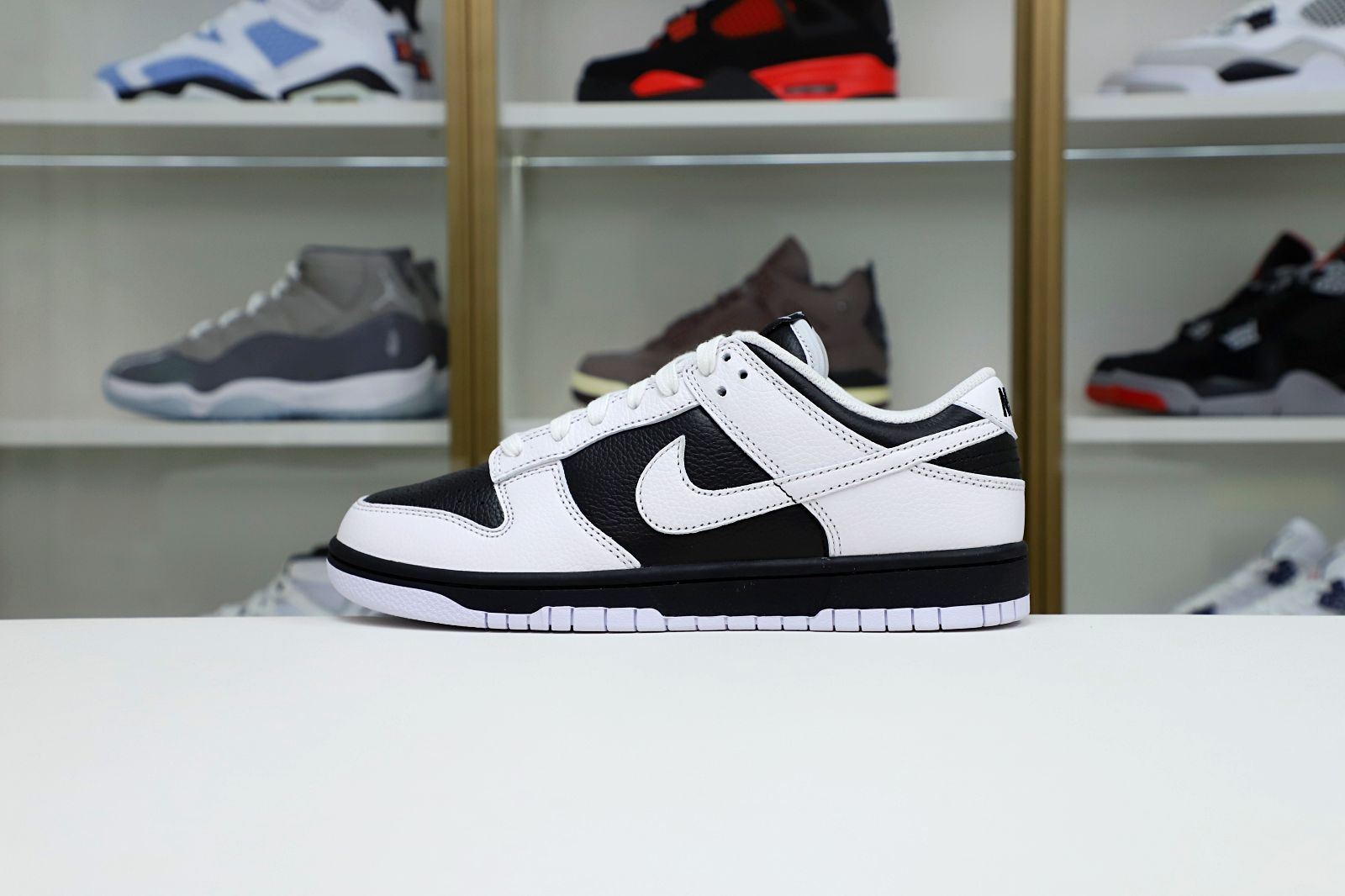 NIKE DUNK LOW RETRO REVERSE PANDA - FD9064-011 - finekick.vip