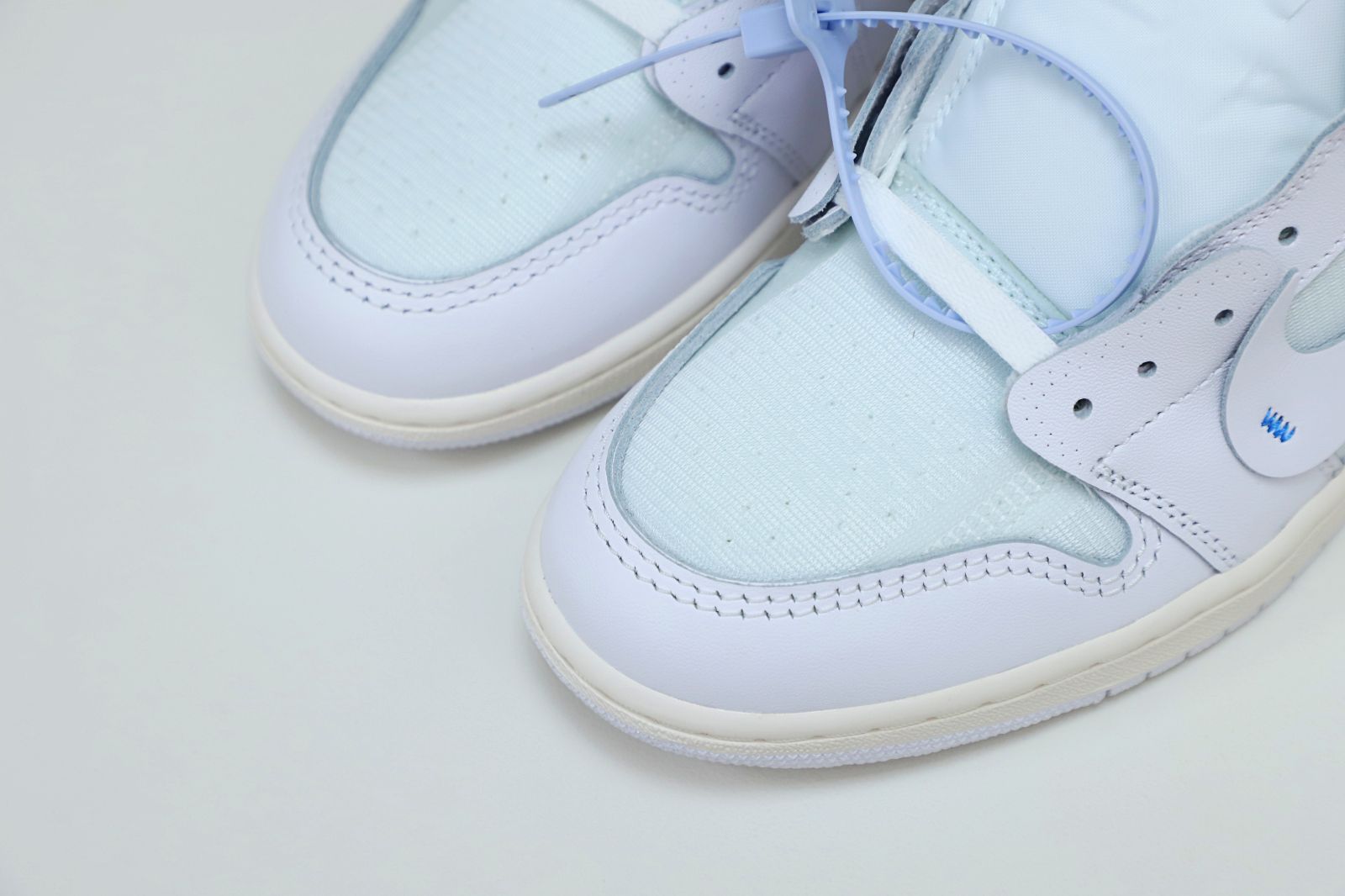 OFF-WHITE X AIR JORDAN 1 RETRO HIGH OG 'WHITE' 2018 - finekick.vip