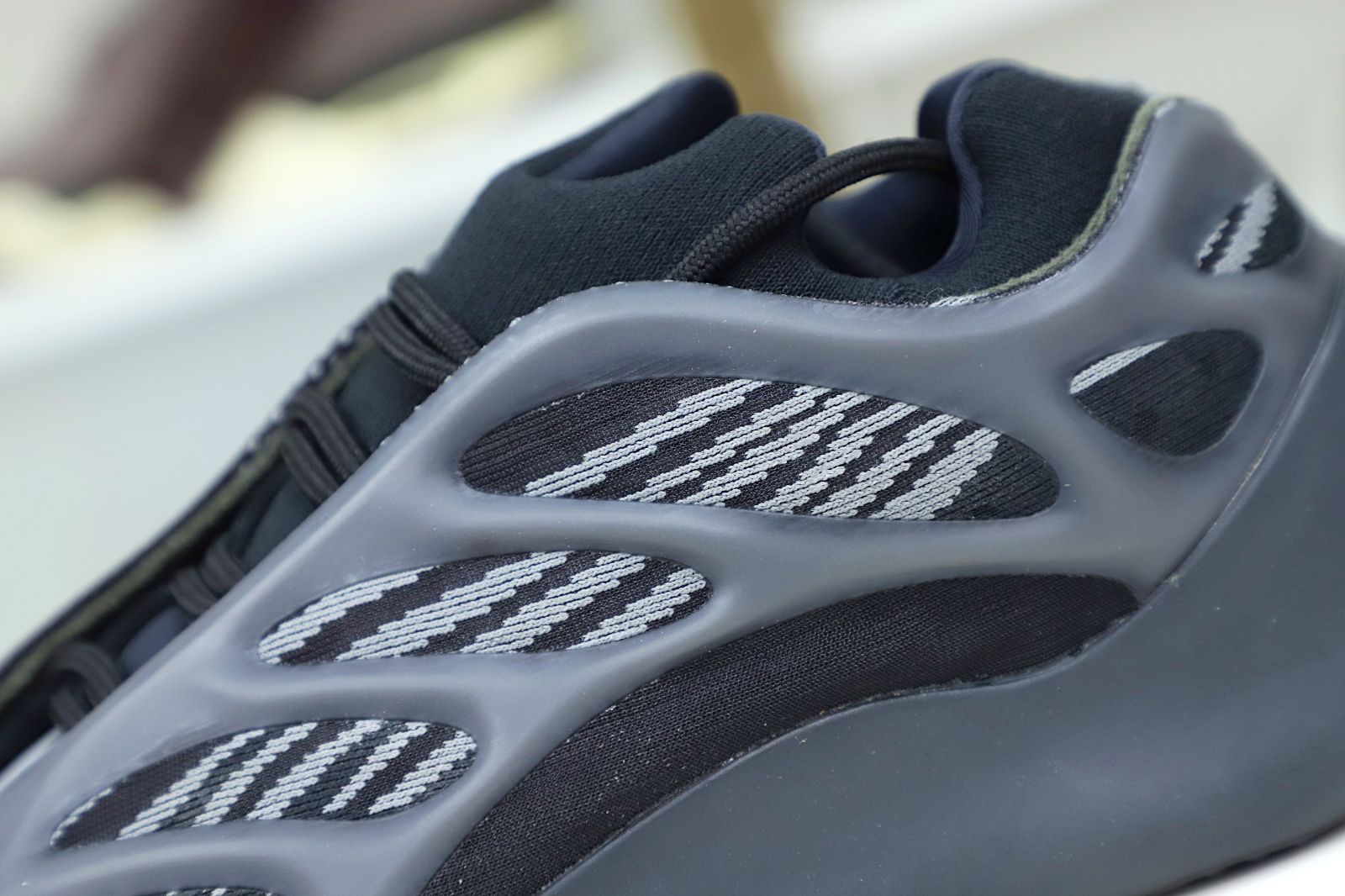 YEEZY 700 V3 'ALVAH' - finekick.vip