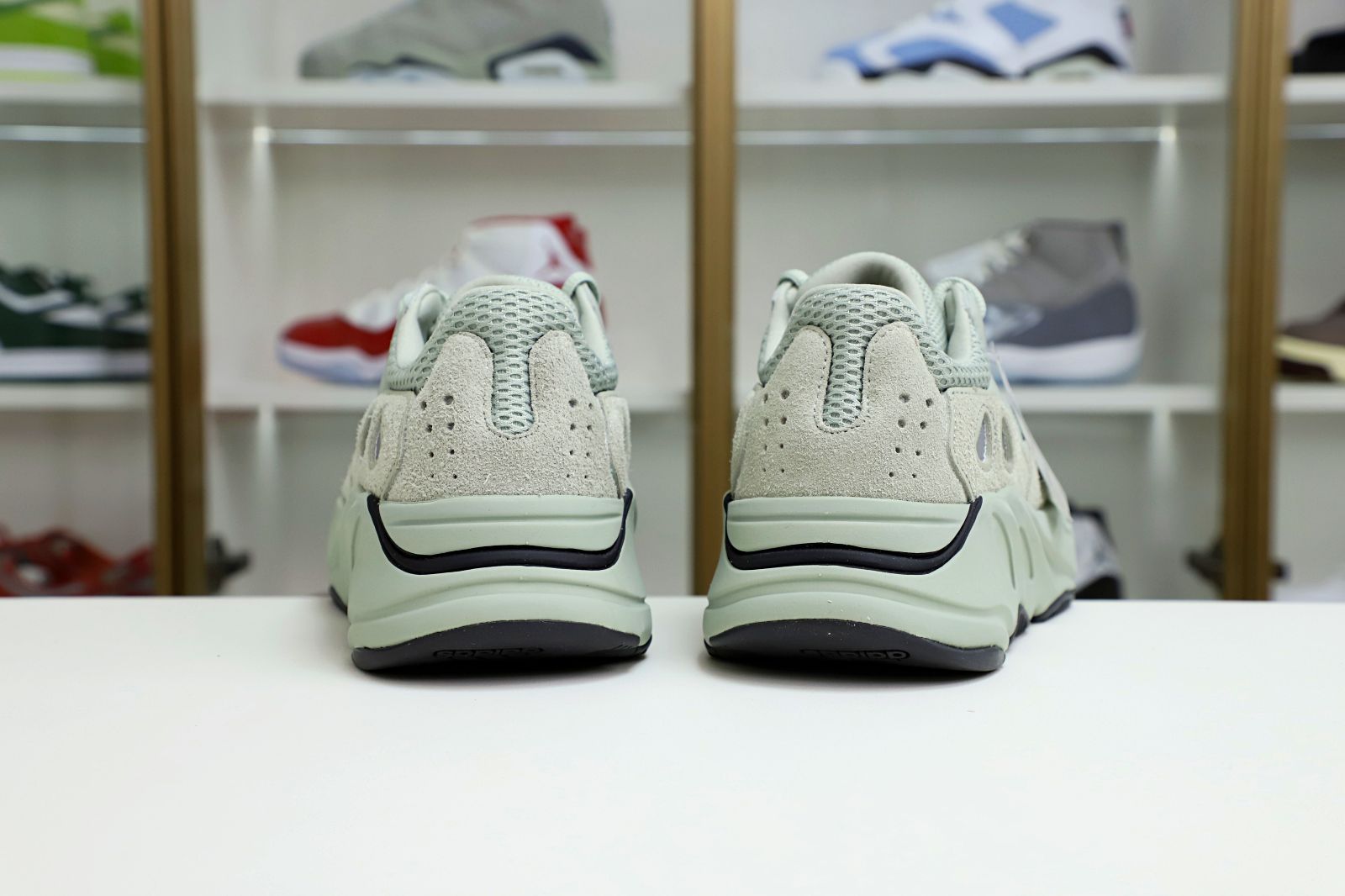YEEZY BOOST 700 SALT - finekick.vip