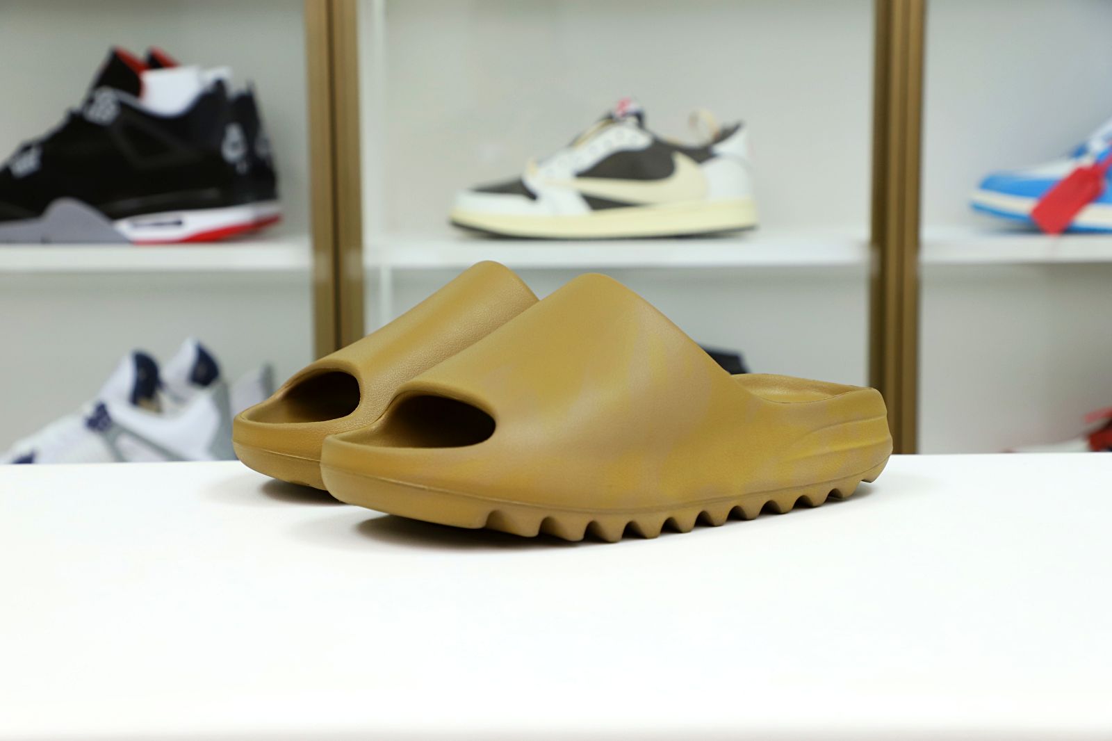 YEEZY SLIDES GW1931 - finekick.vip