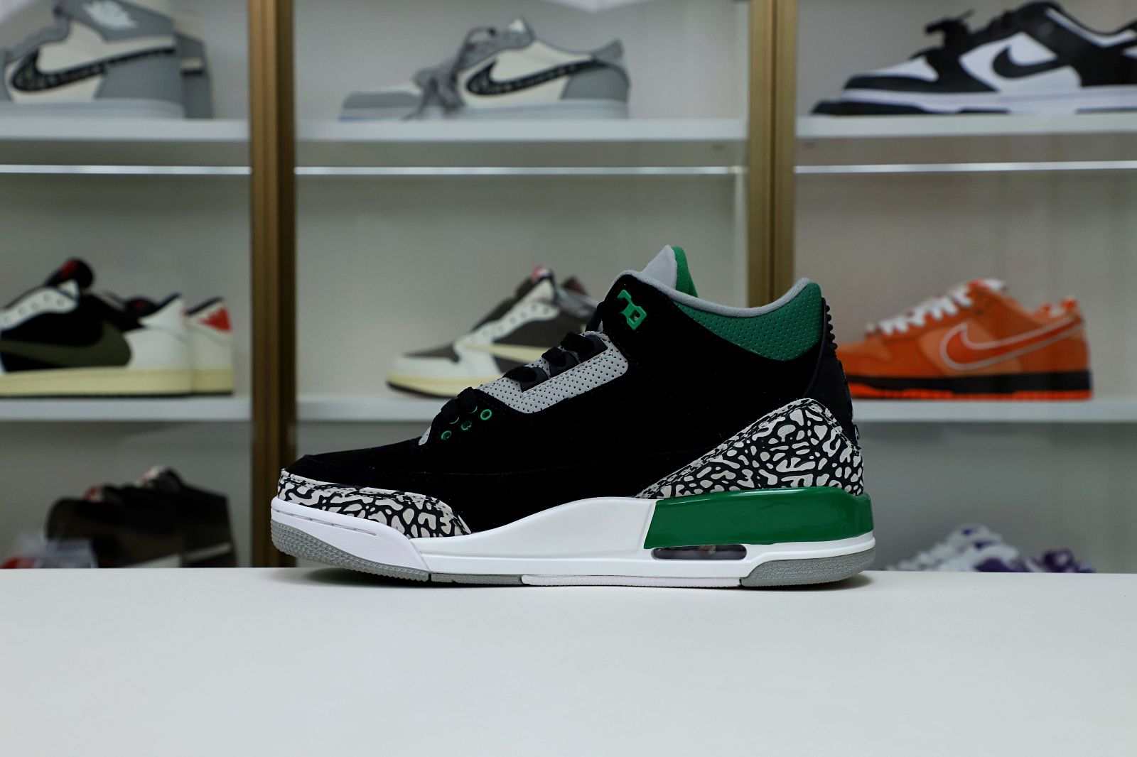 AIR JORDAN 3 PINE GREEN - finekick.vip