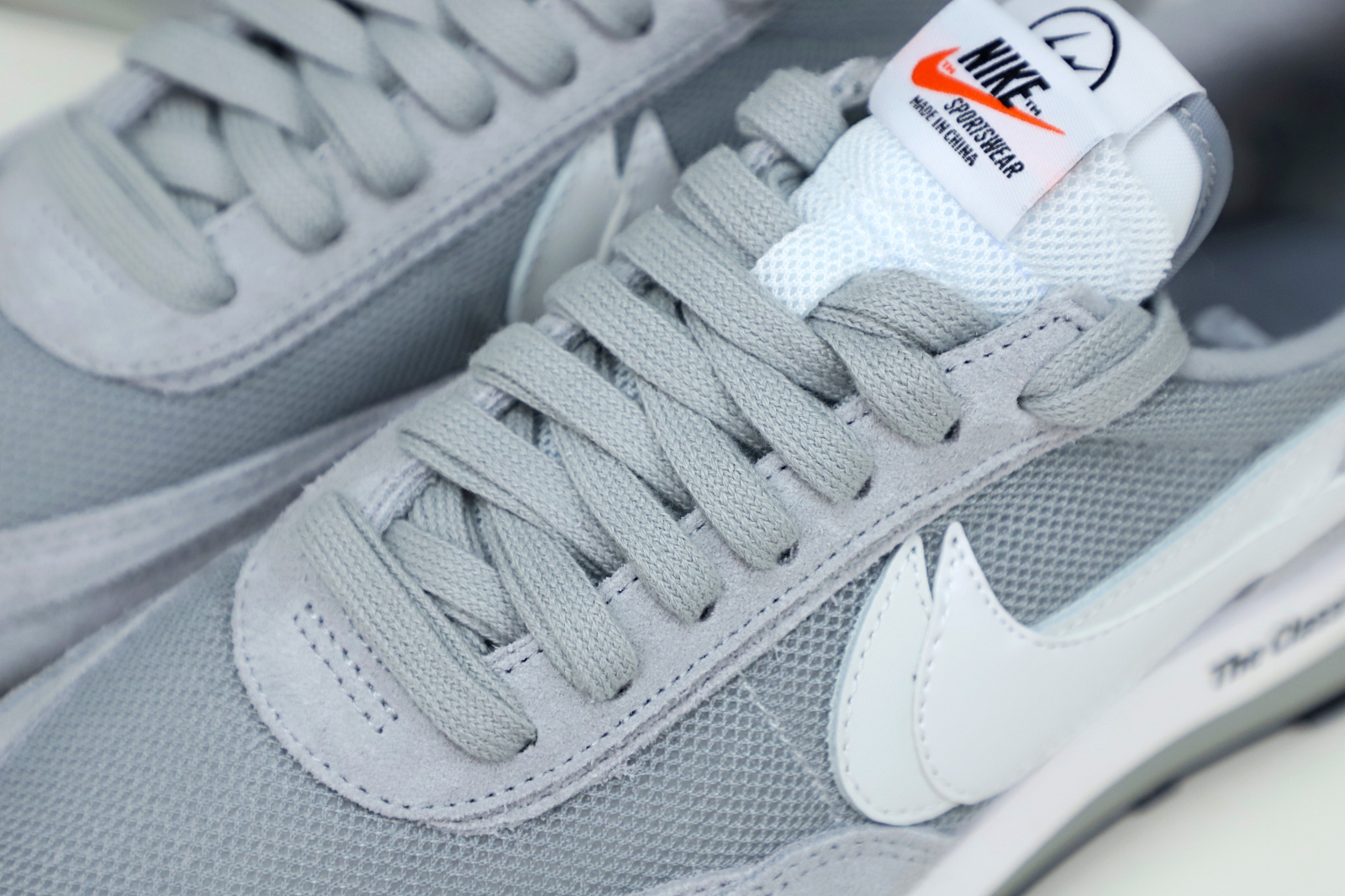 FRAGMENT DESIGN X SACAI X LDV WAFFLE 'LIGHT SMOKE GREY' - finekick.vip