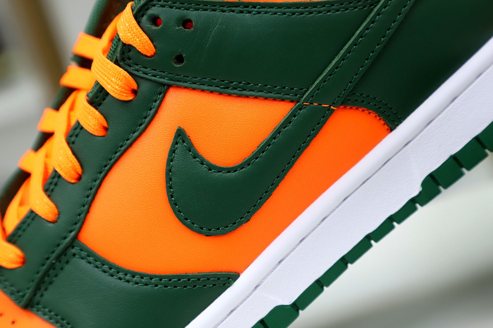 NIKE DUNK RETRO MINAMI HURRICANES - finekick.vip