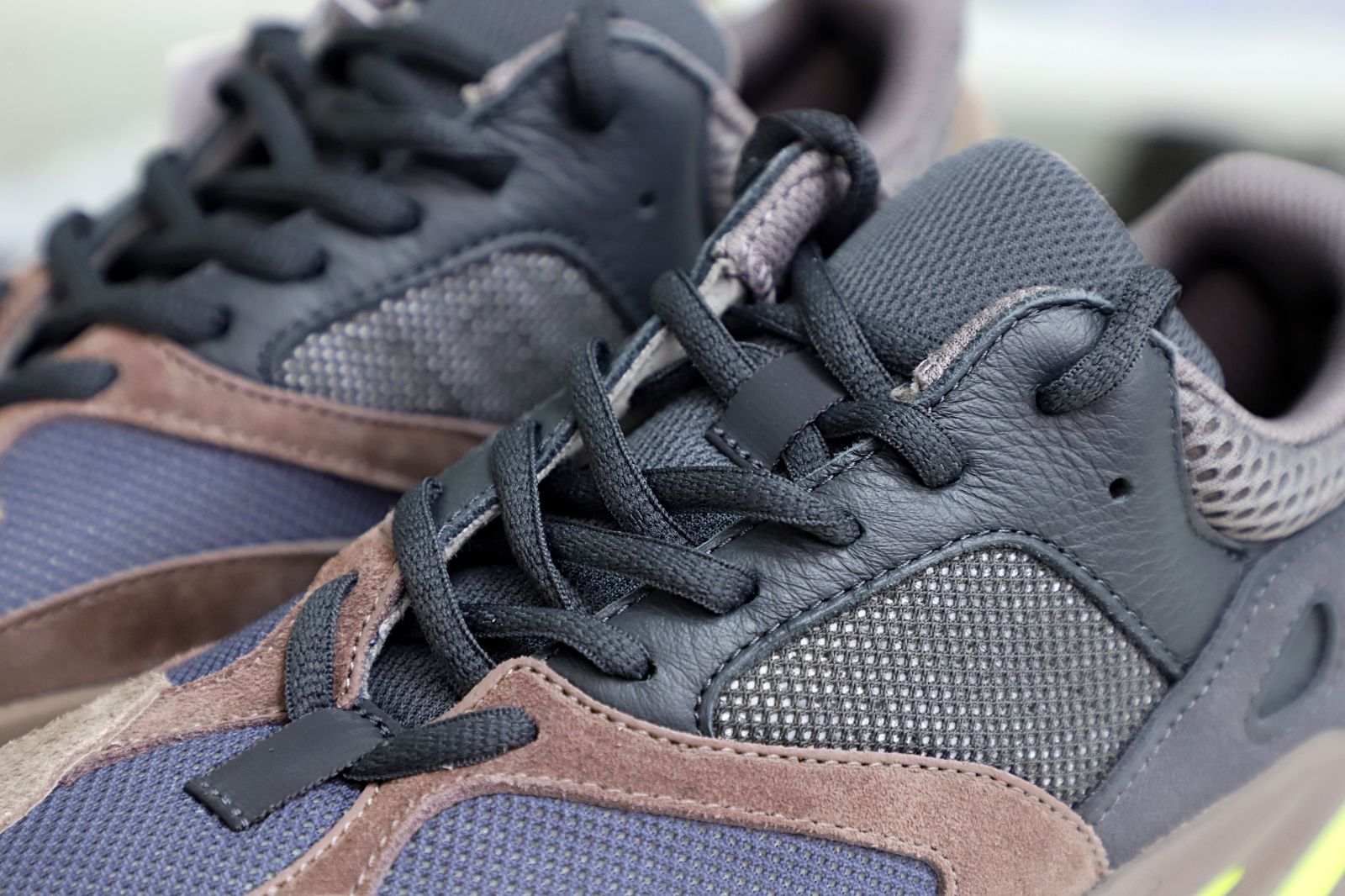 YEEZY BOOST 700 'MAUVE' - finekick.vip