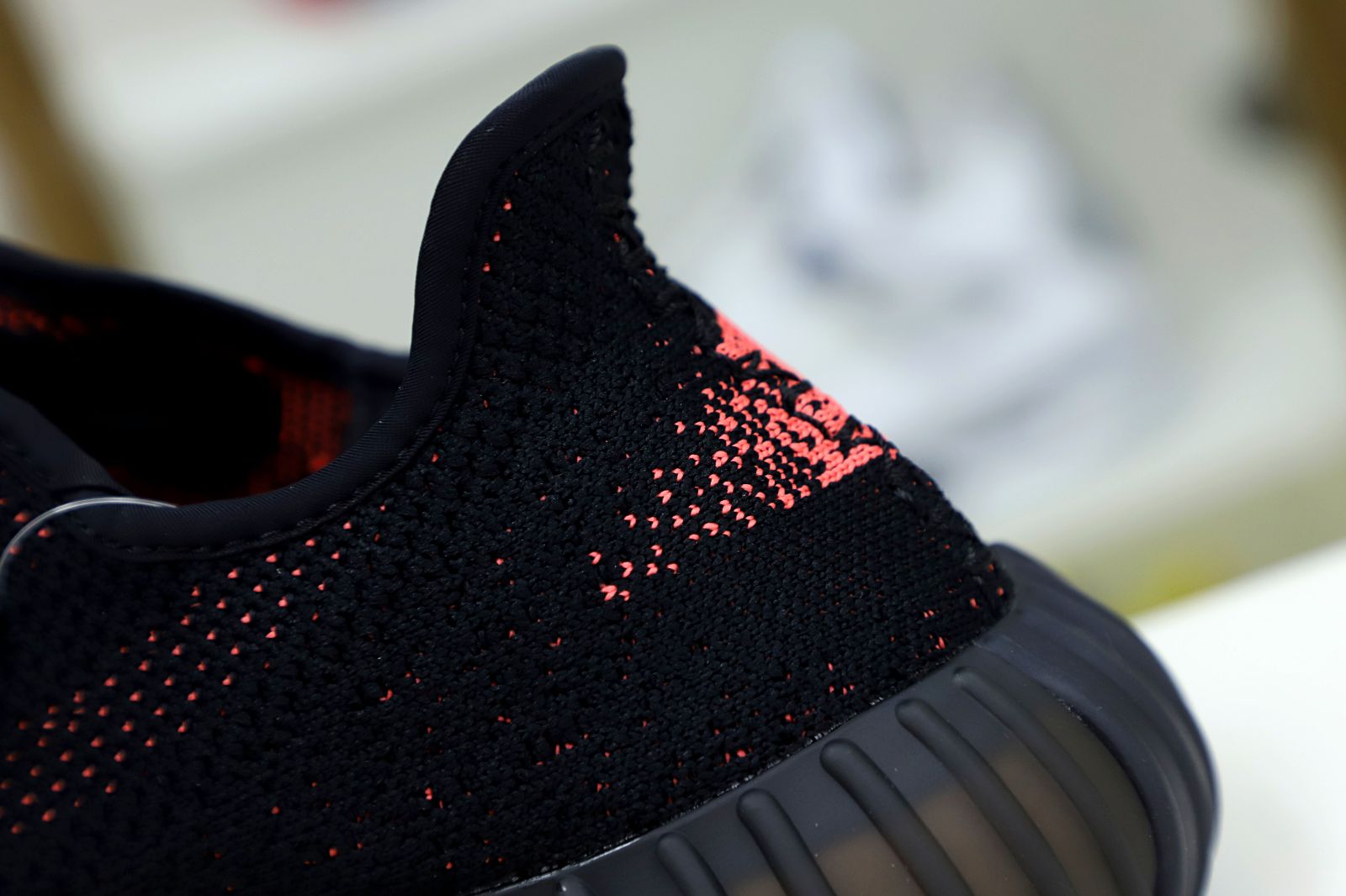 YEEZY BOOST 350 V2 'RED' - finekick.vip