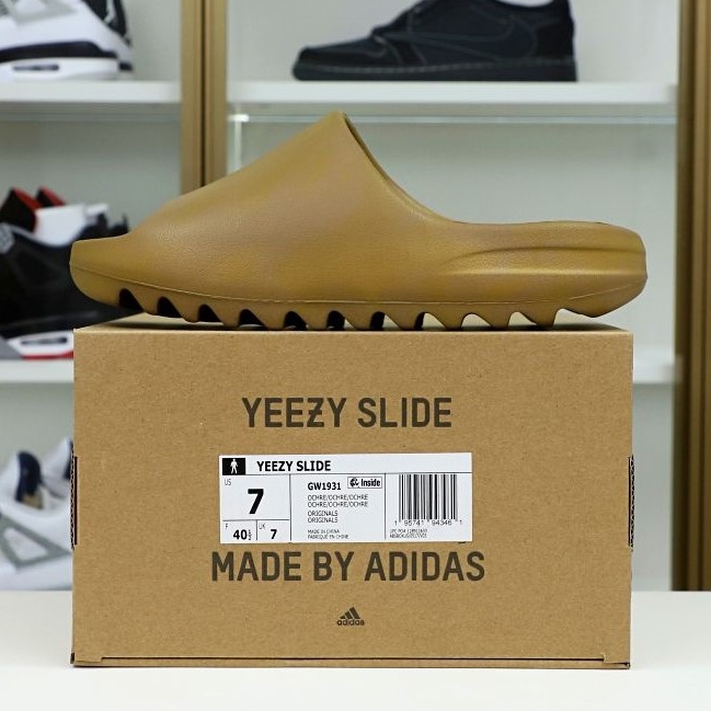 YEEZY SLIDES GW1931 - finekick.vip