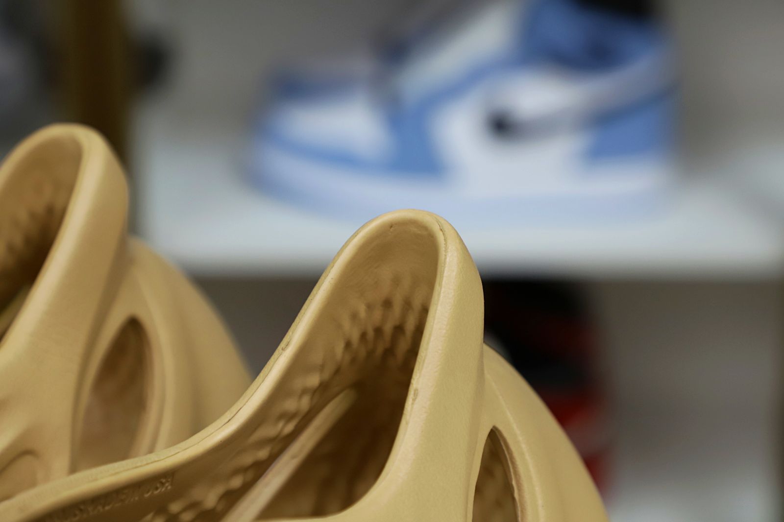 YEEZY FOAM RUNNER 'OCHRE' - finekick.vip