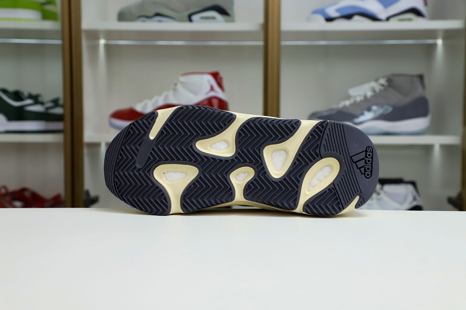 YEEZY BOOST 700 'ANALOG' - finekick.vip