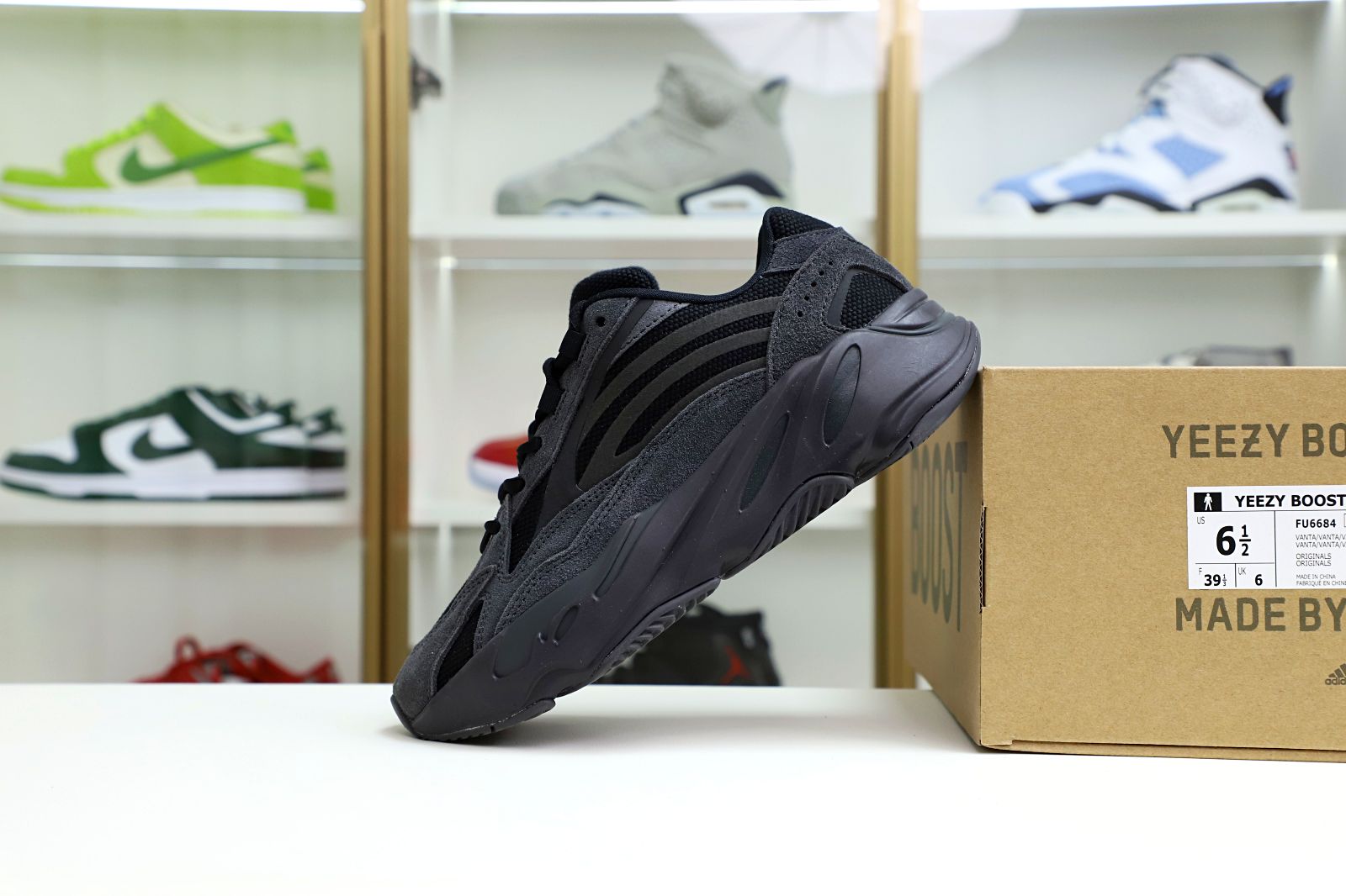 Yeezy Boost 700 V2 Vanta 2019 - finekick.vip