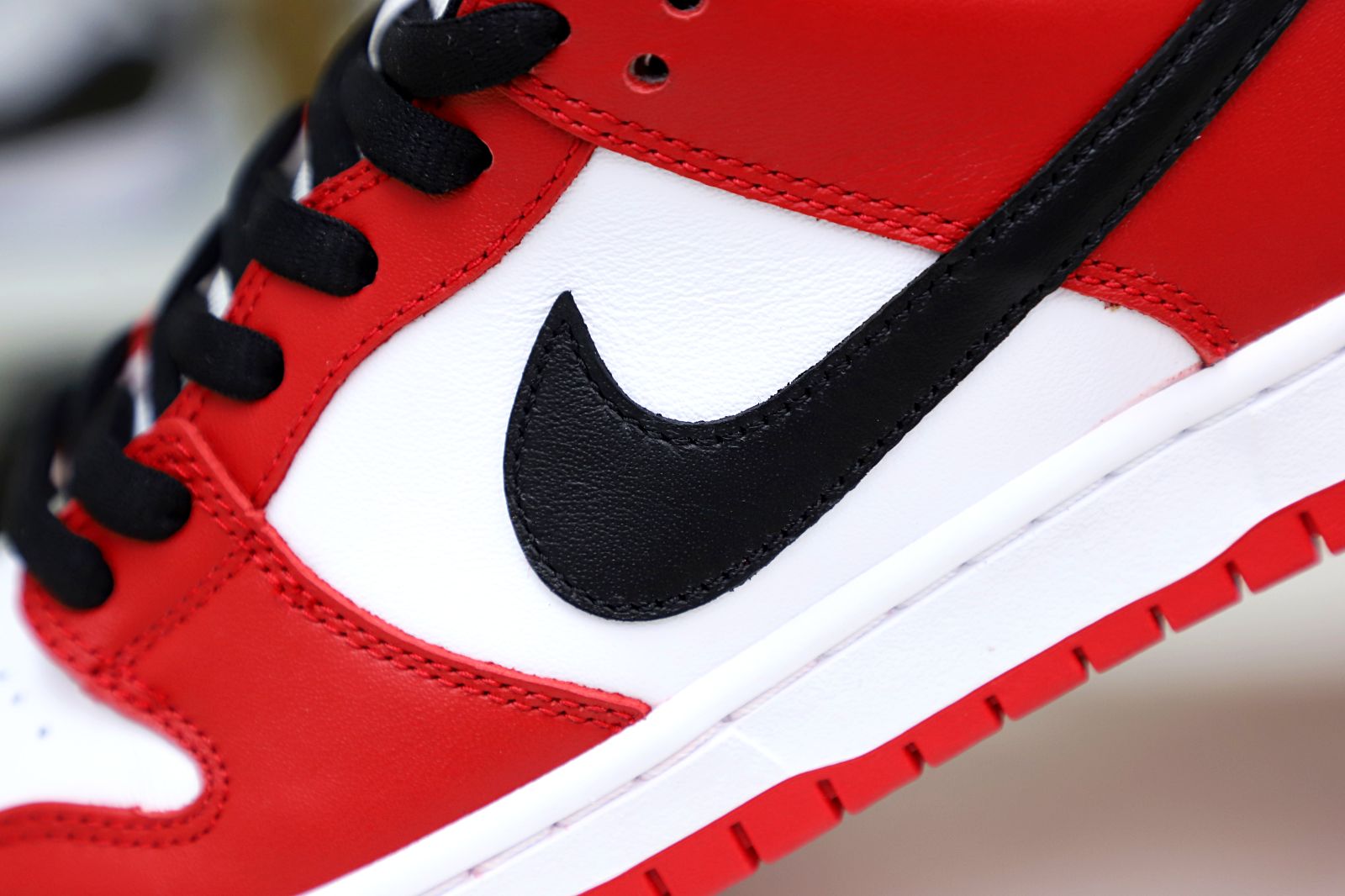 NIKE SB DUNK LOW “CHICAGO” - finekick.vip