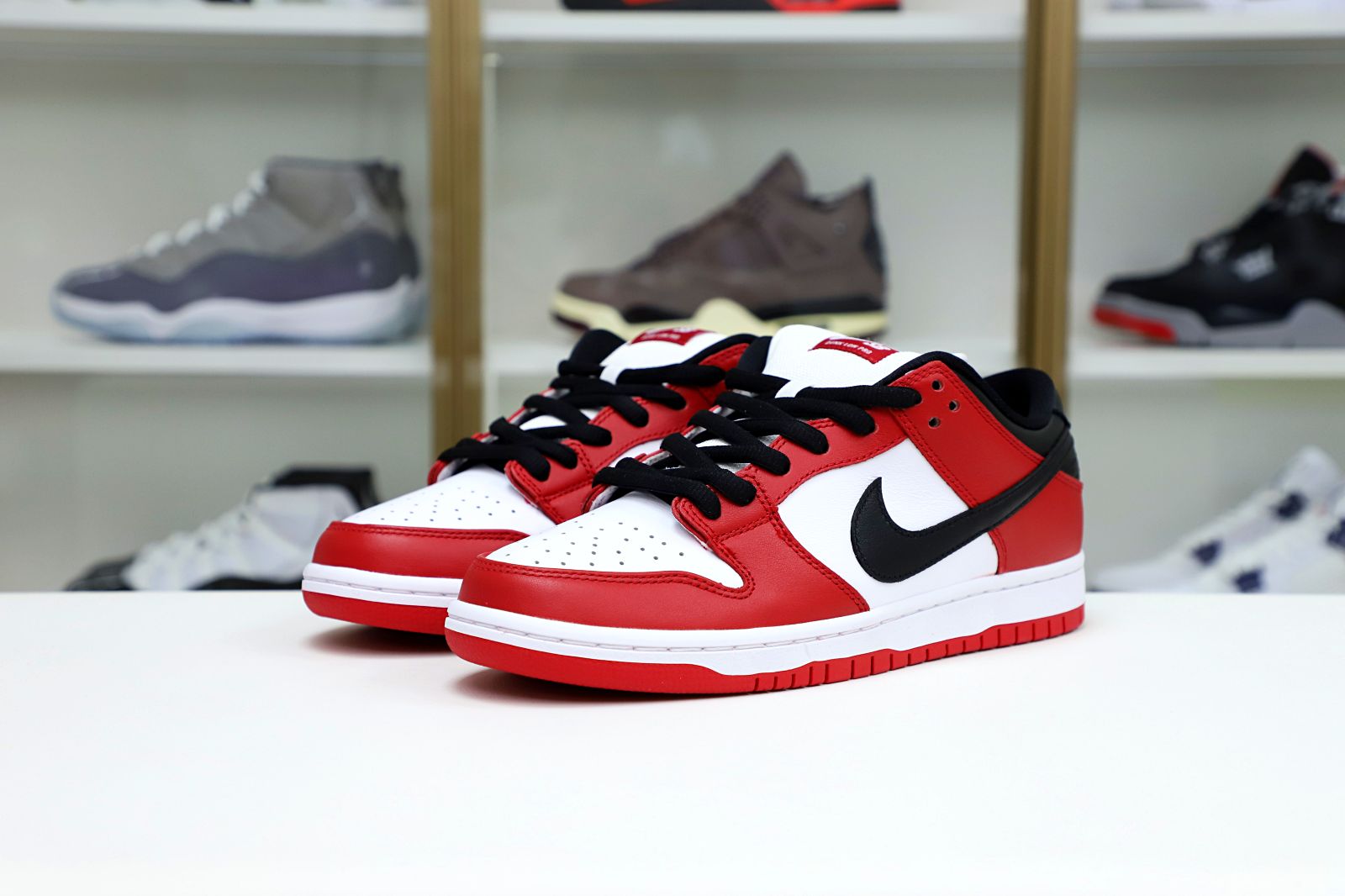 NIKE SB DUNK LOW “CHICAGO” - finekick.vip