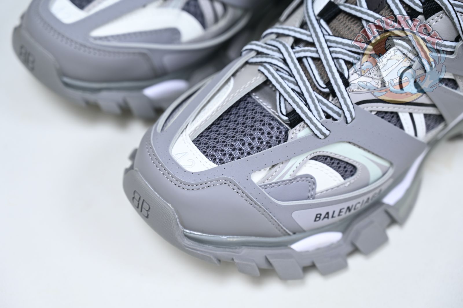 Balenciaga BLGA  Track(LED) - finekick.vip