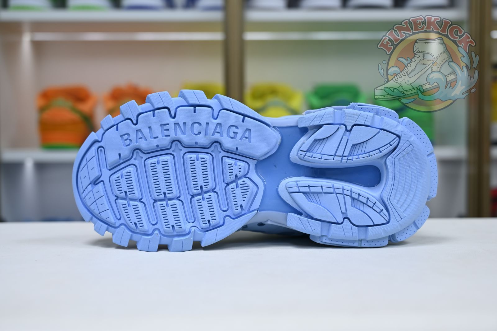 Balenciaga BLGA  Track(LED) - finekick.vip