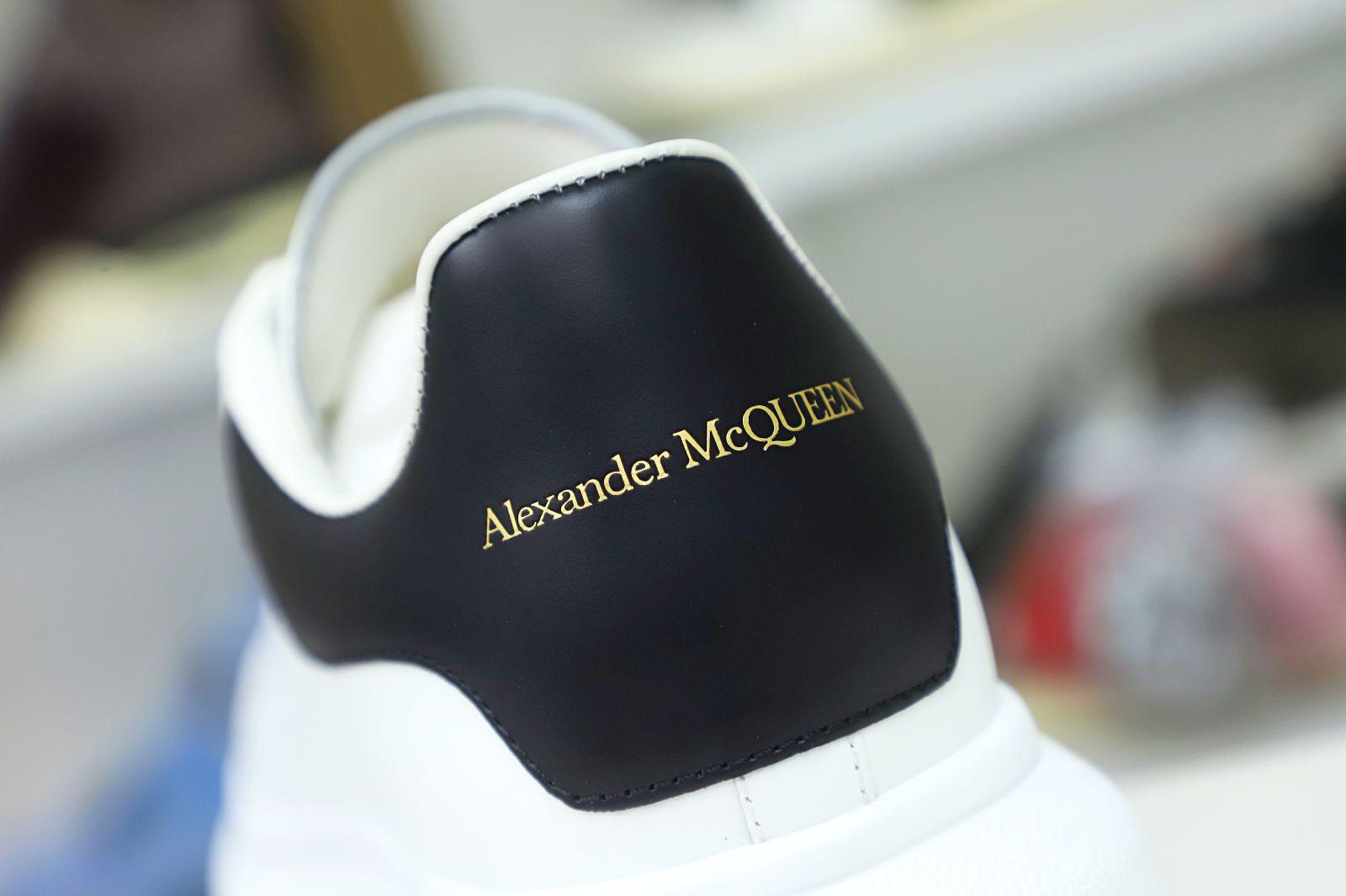 ALXNDER MC MCQUE*N WHITE SMOOTH - finekick.vip