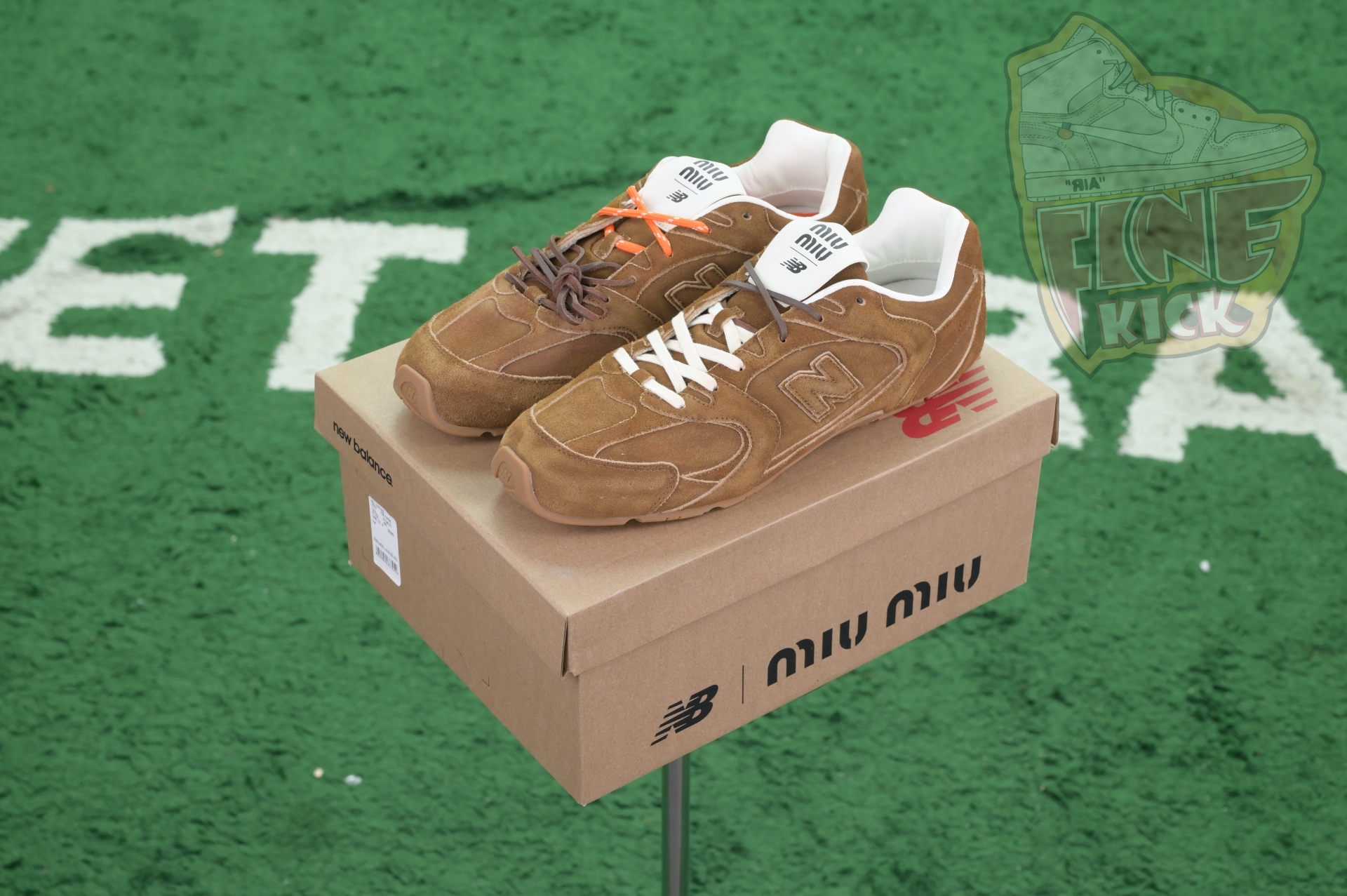 New Balance x MIU MIU NB 530SL - finekick.vip