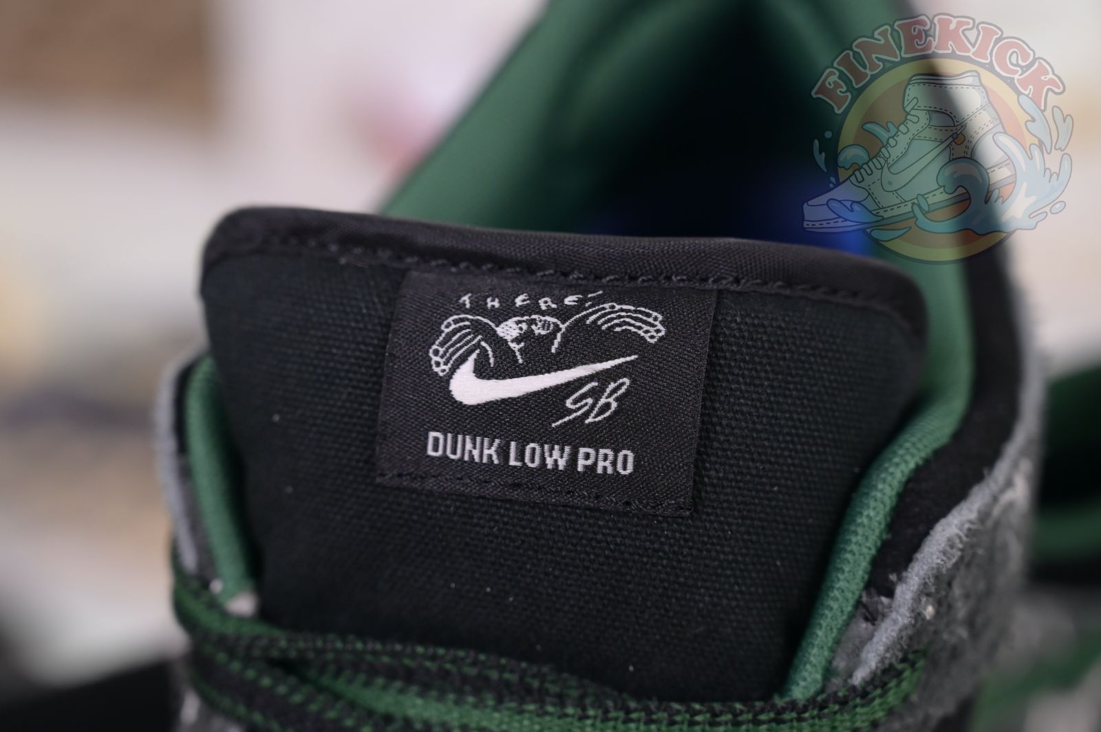 There Skateboards x Nike Dunk SB - finekick.vip