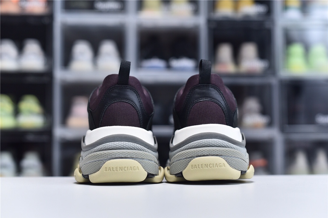 Balenciaga BLGA Triple S - finekick.vip