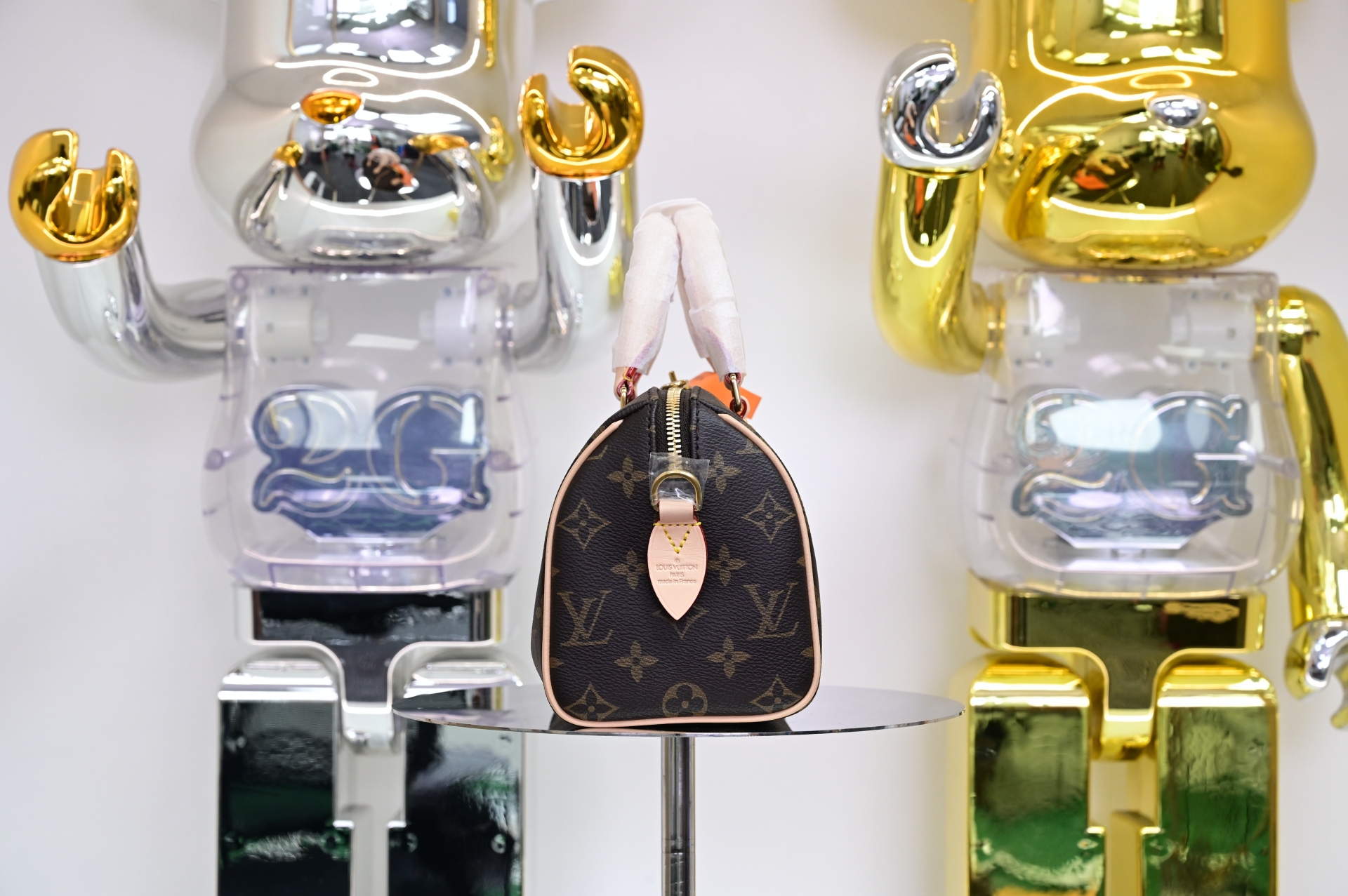 LOUIS VUITTON - finekick.vip