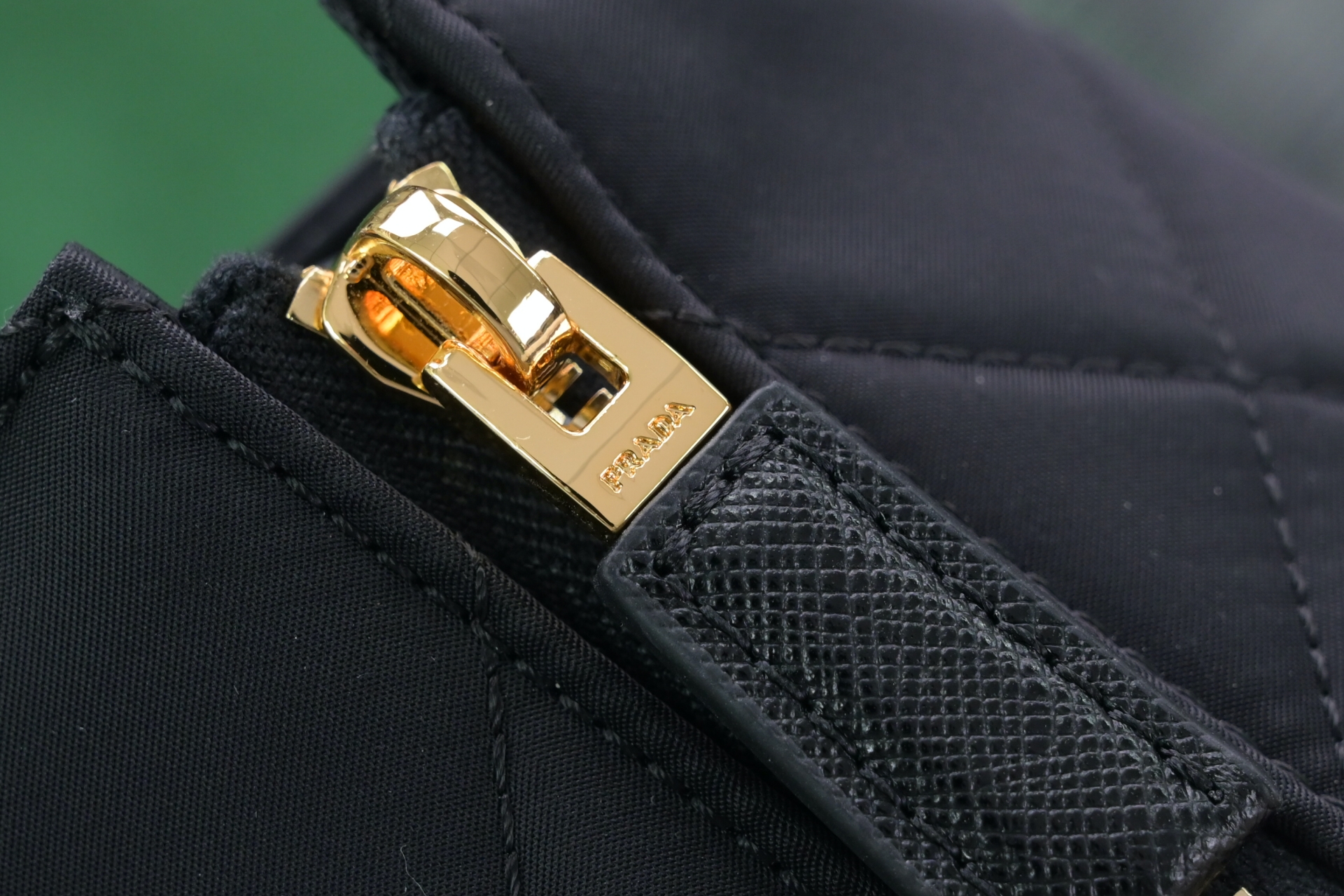 PRADA - finekick.vip