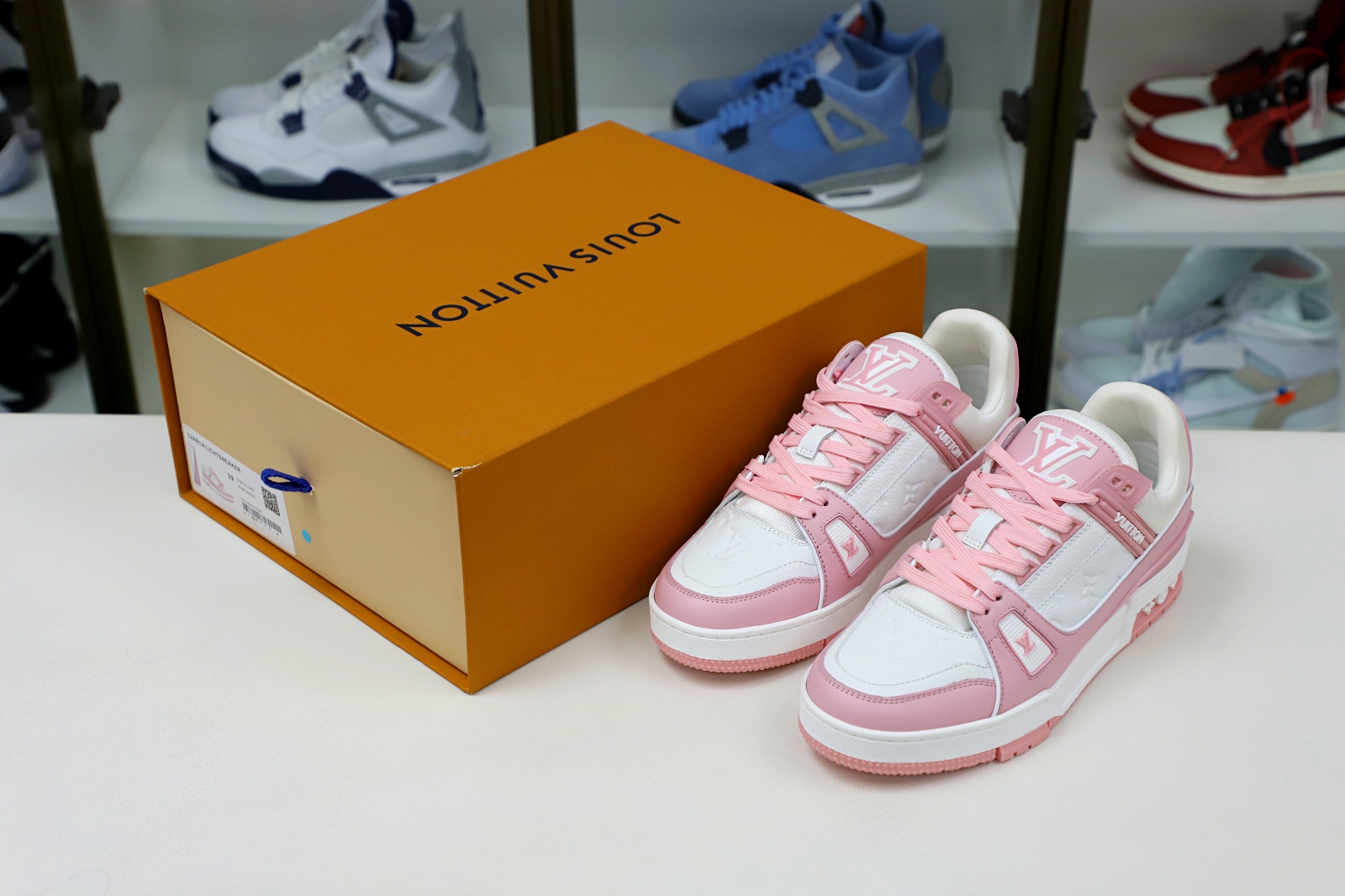 L/V  Trainer - finekick.vip