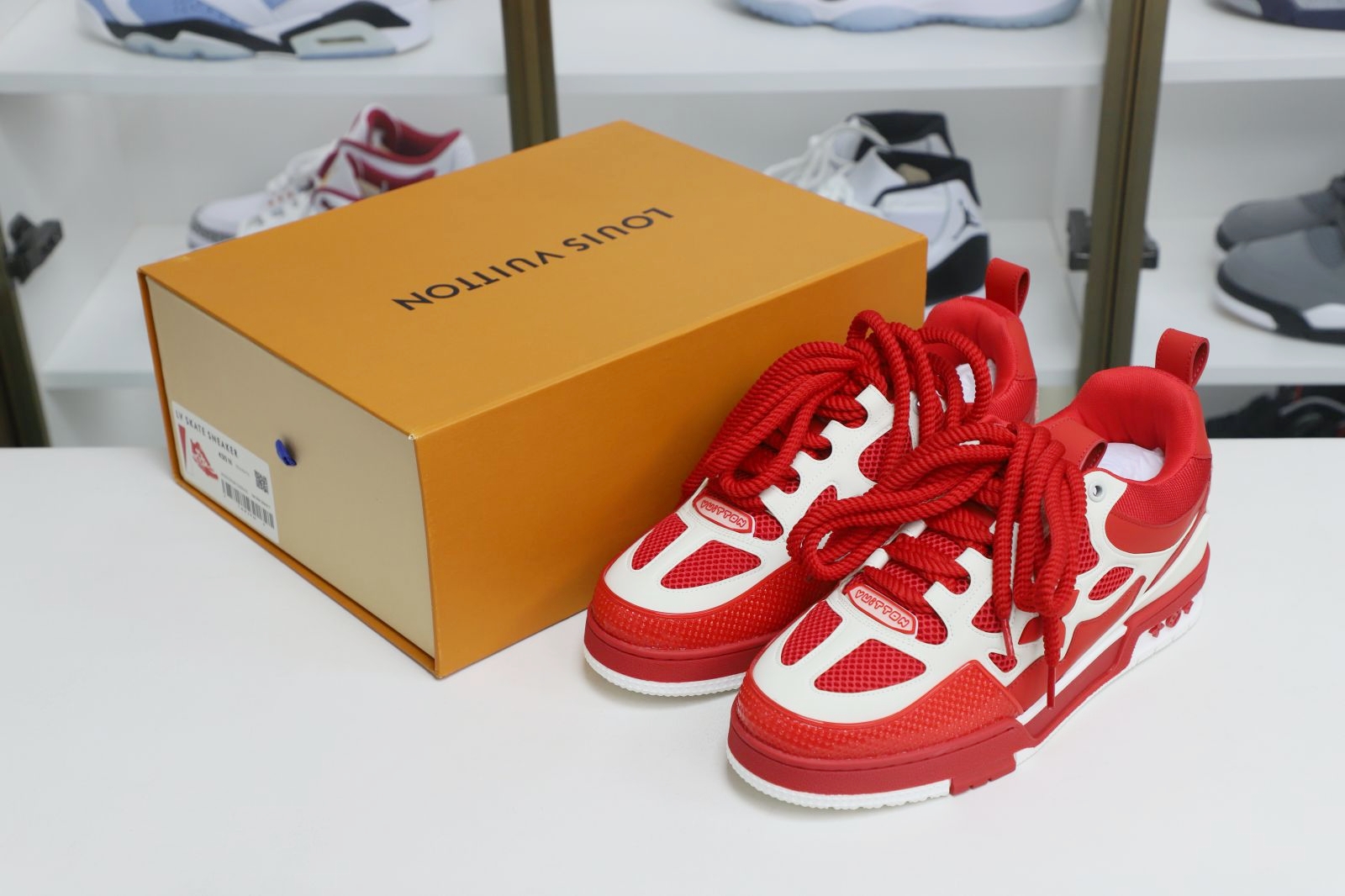 L/V  Trainer - finekick.vip