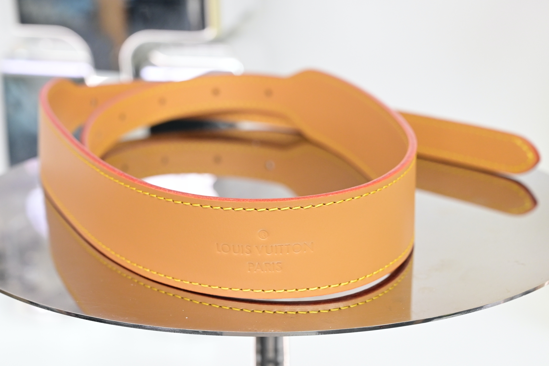 LOUIS VUITTON - finekick.vip