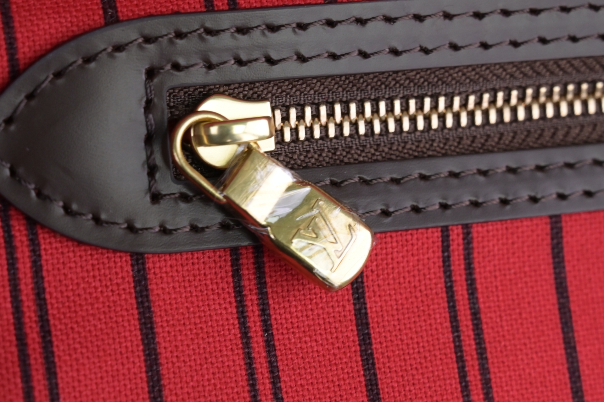 LOUIS VUITTON - finekick.vip