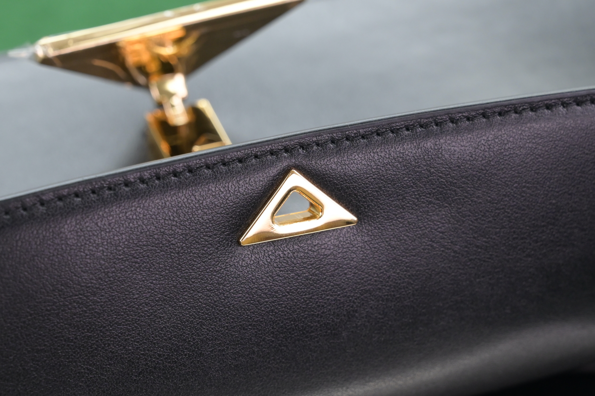 PRADA - finekick.vip