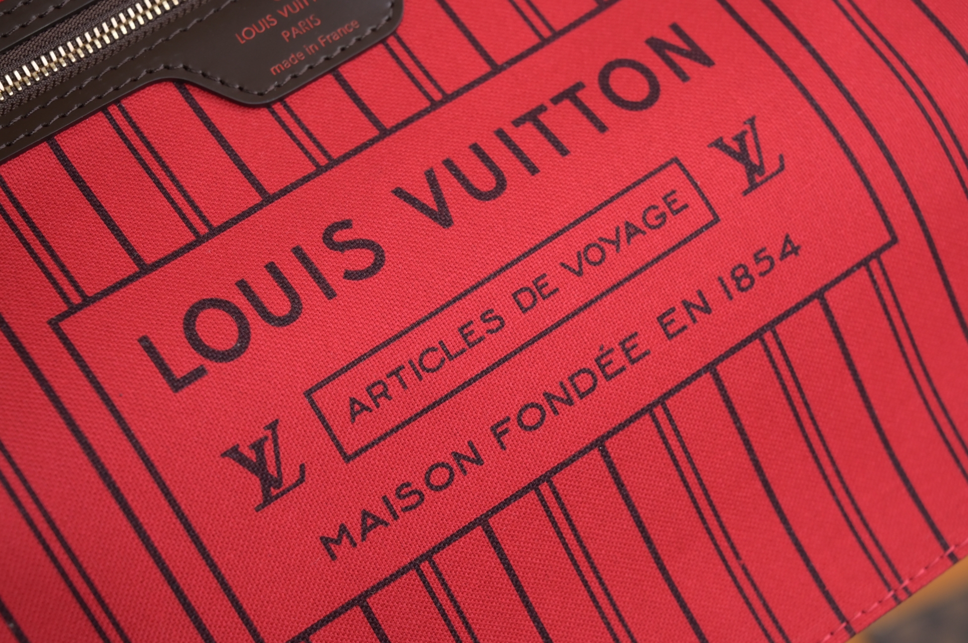 LOUIS VUITTON - finekick.vip