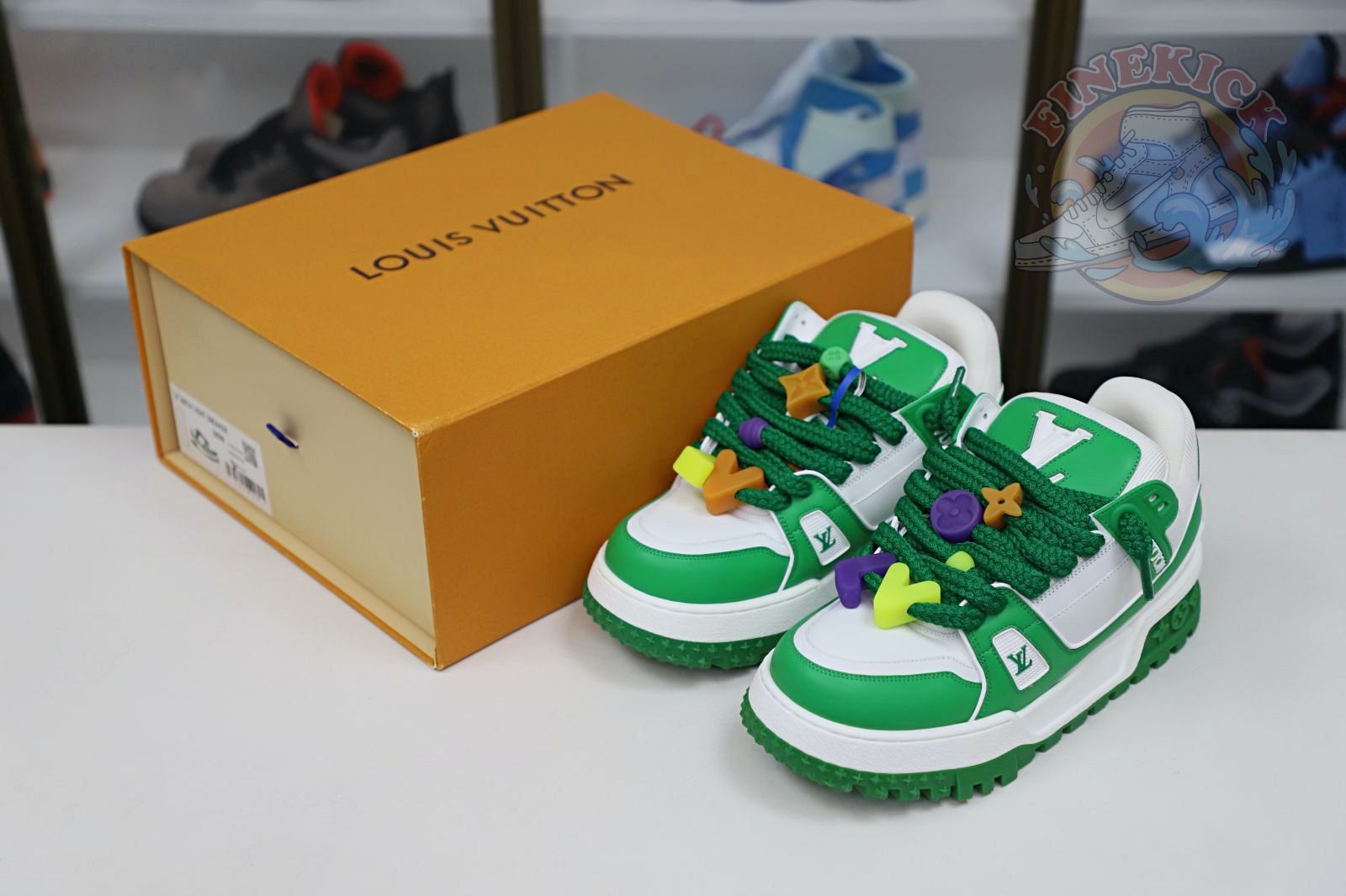 L/V  Trainer - finekick.vip