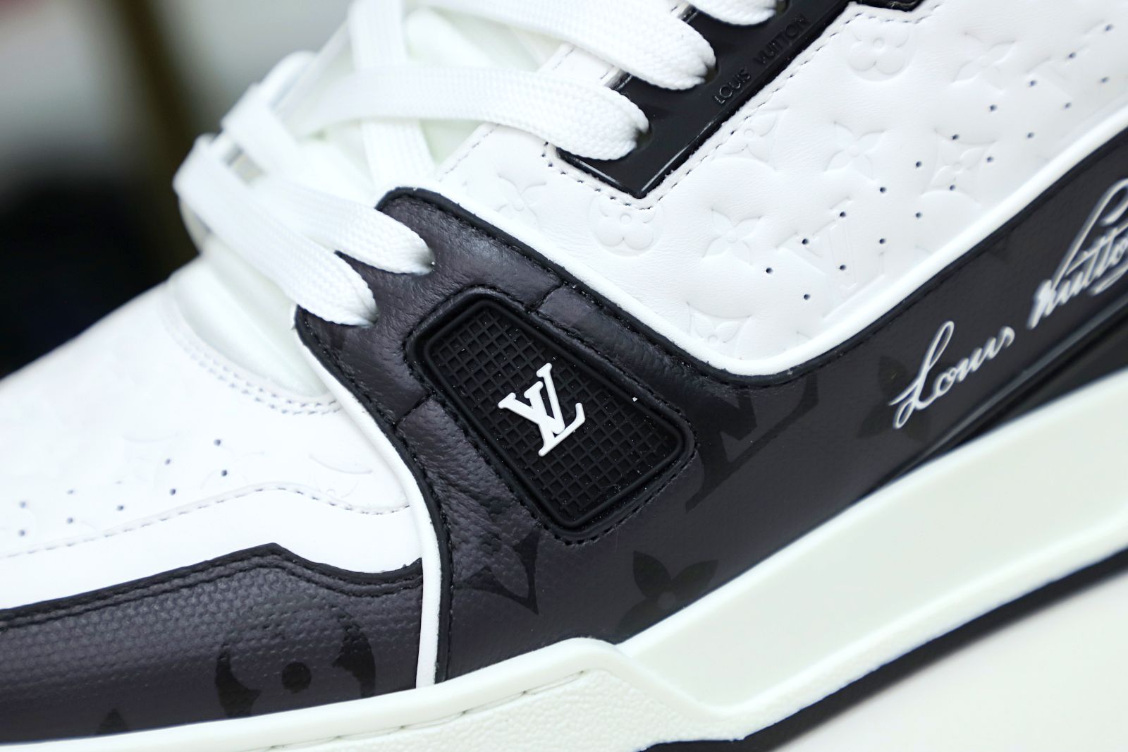 L/V  Trainer - finekick.vip