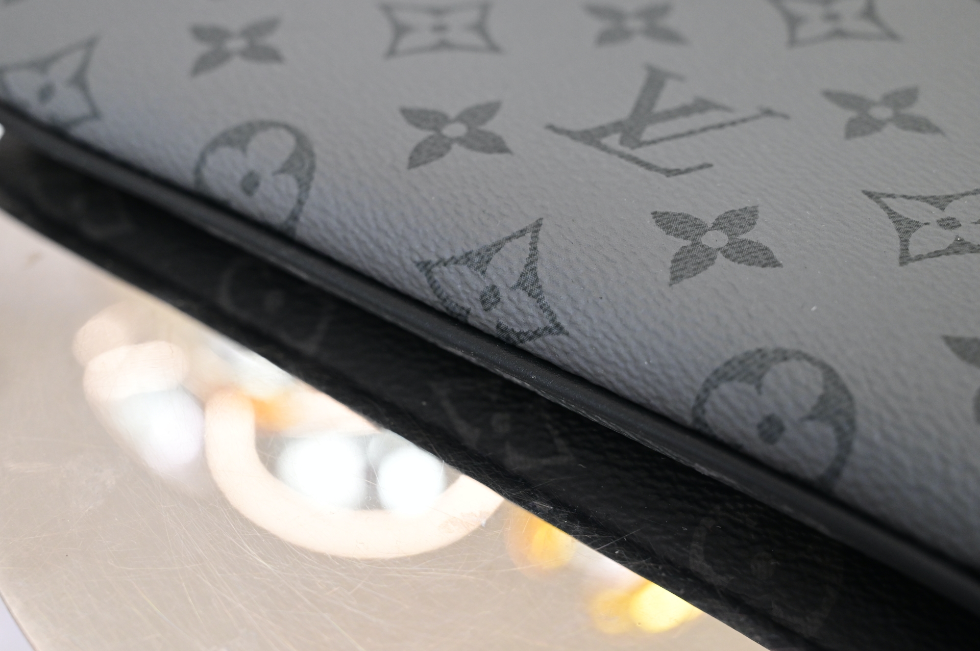 LOUIS VUITTON - finekick.vip