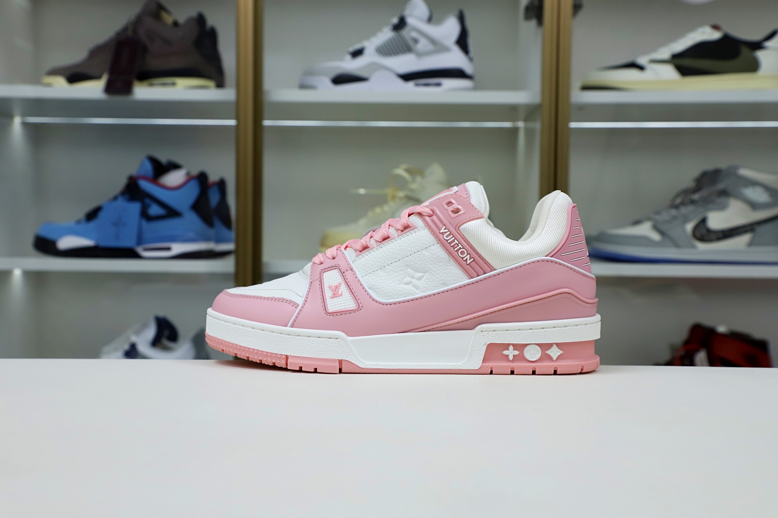L/V  Trainer - finekick.vip