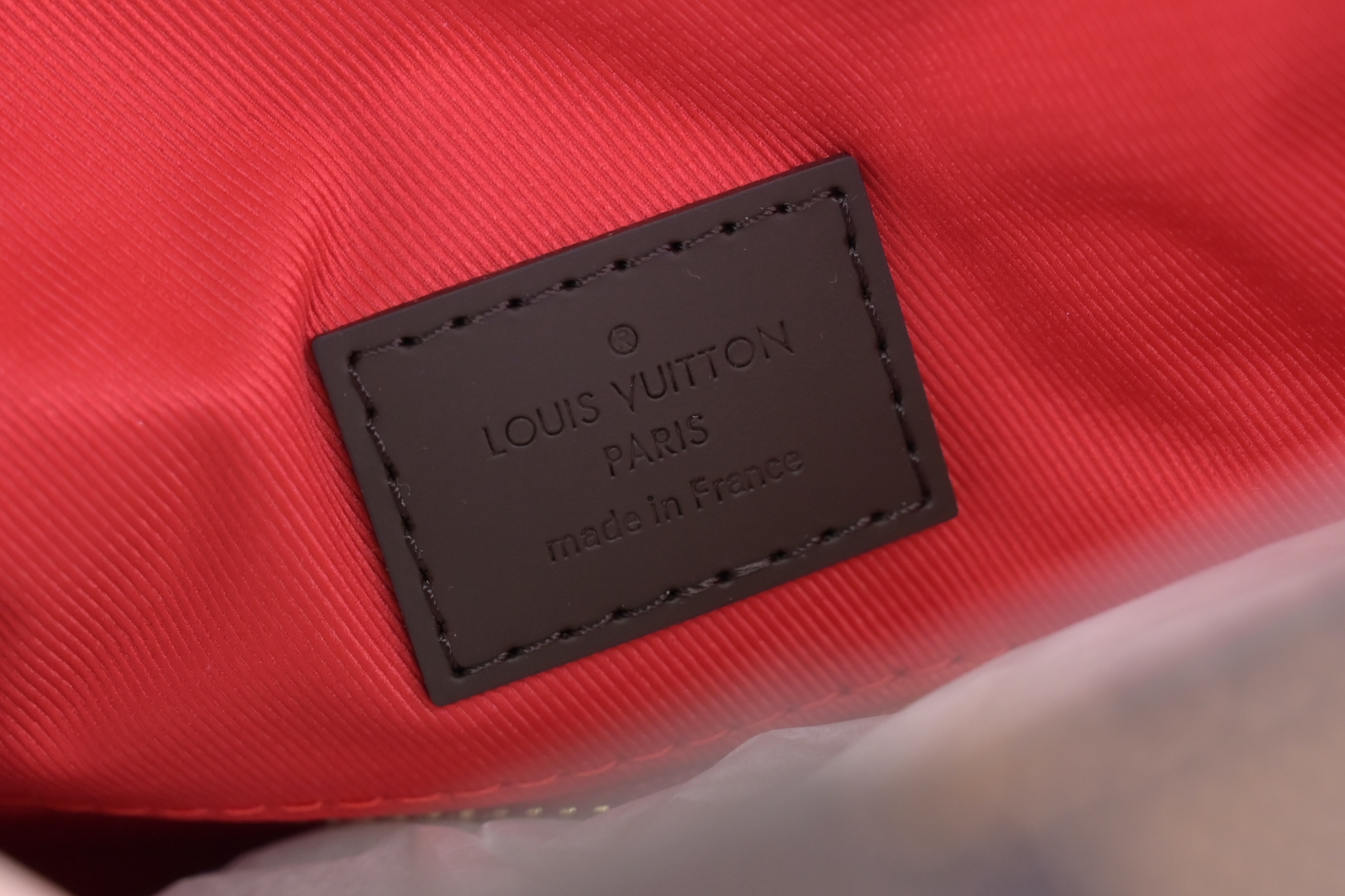 LOUIS VUITTON - finekick.vip
