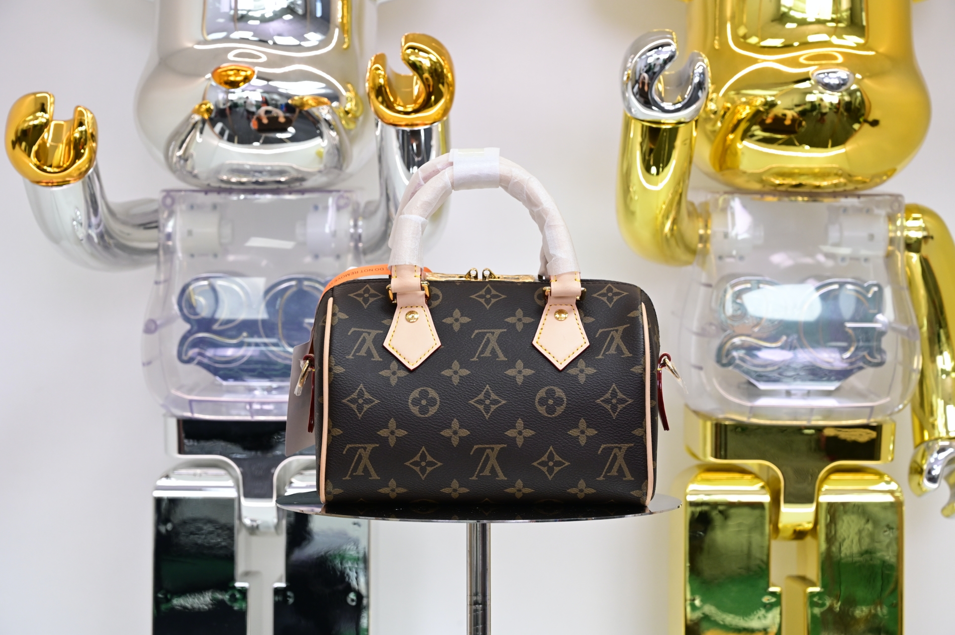 LOUIS VUITTON - finekick.vip