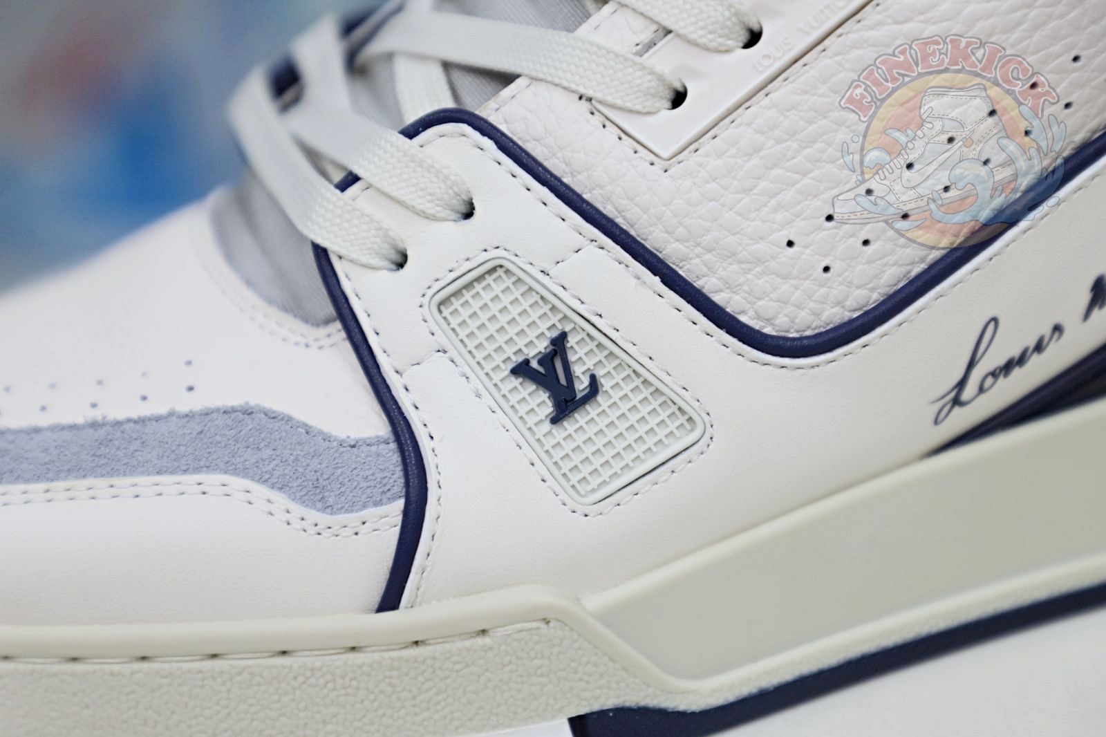 L/V  Trainer - finekick.vip
