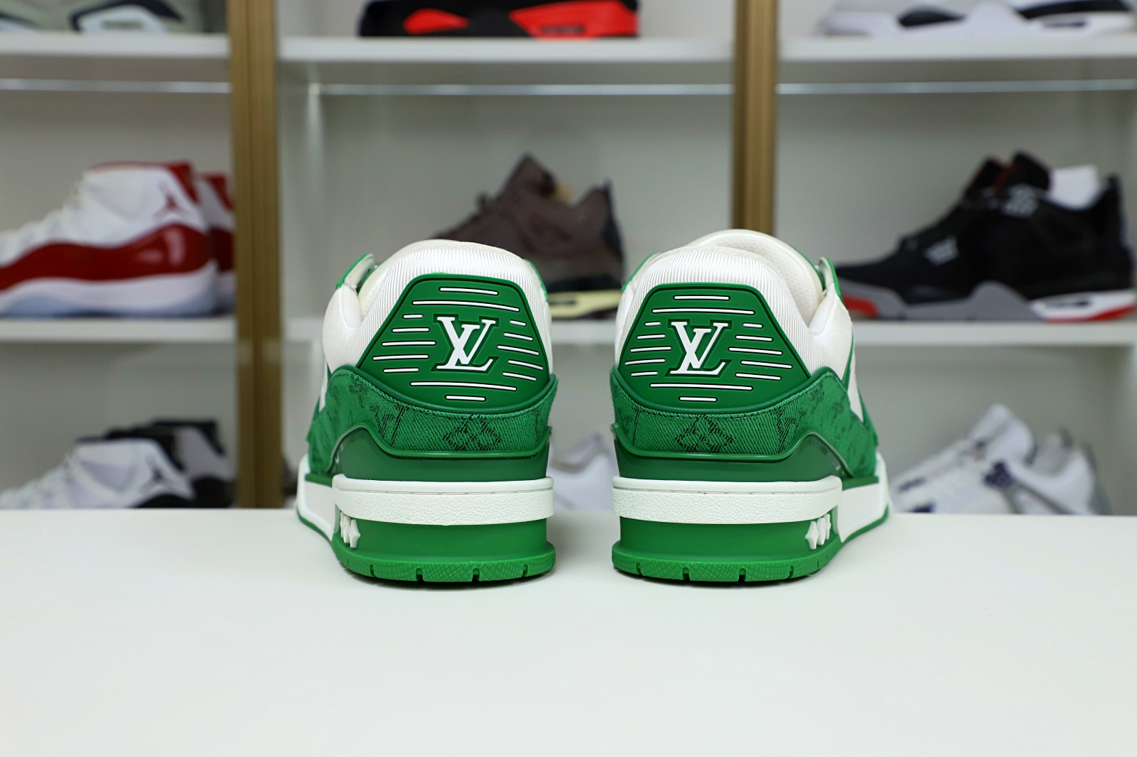 L/V  Trainer - finekick.vip