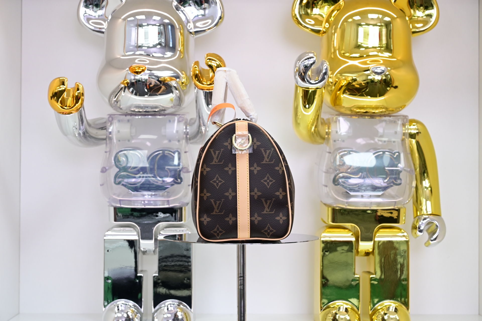 LOUIS VUITTON - finekick.vip