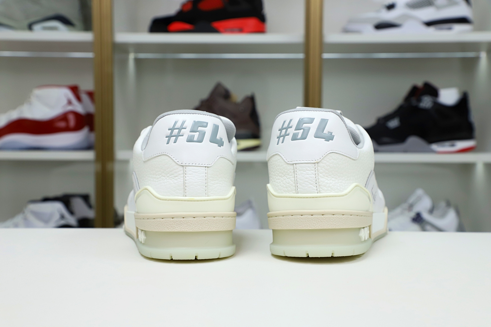 L/V  Trainer - finekick.vip