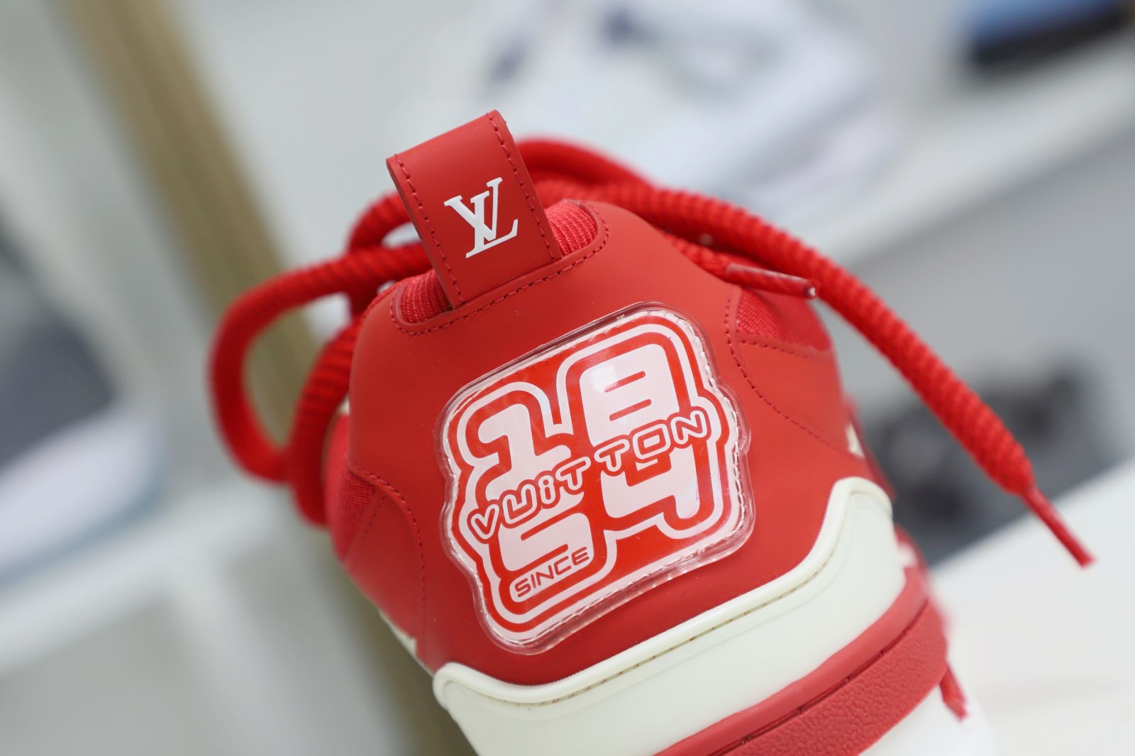 L/V  Trainer - finekick.vip