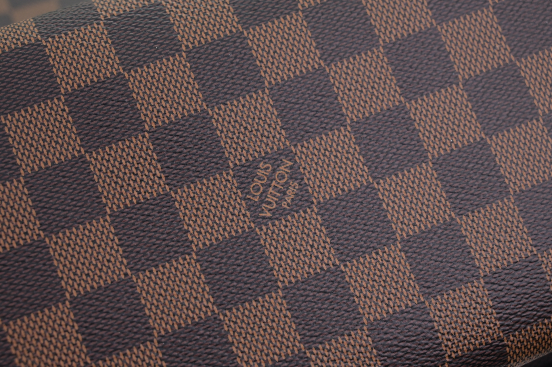 LOUIS VUITTON - finekick.vip