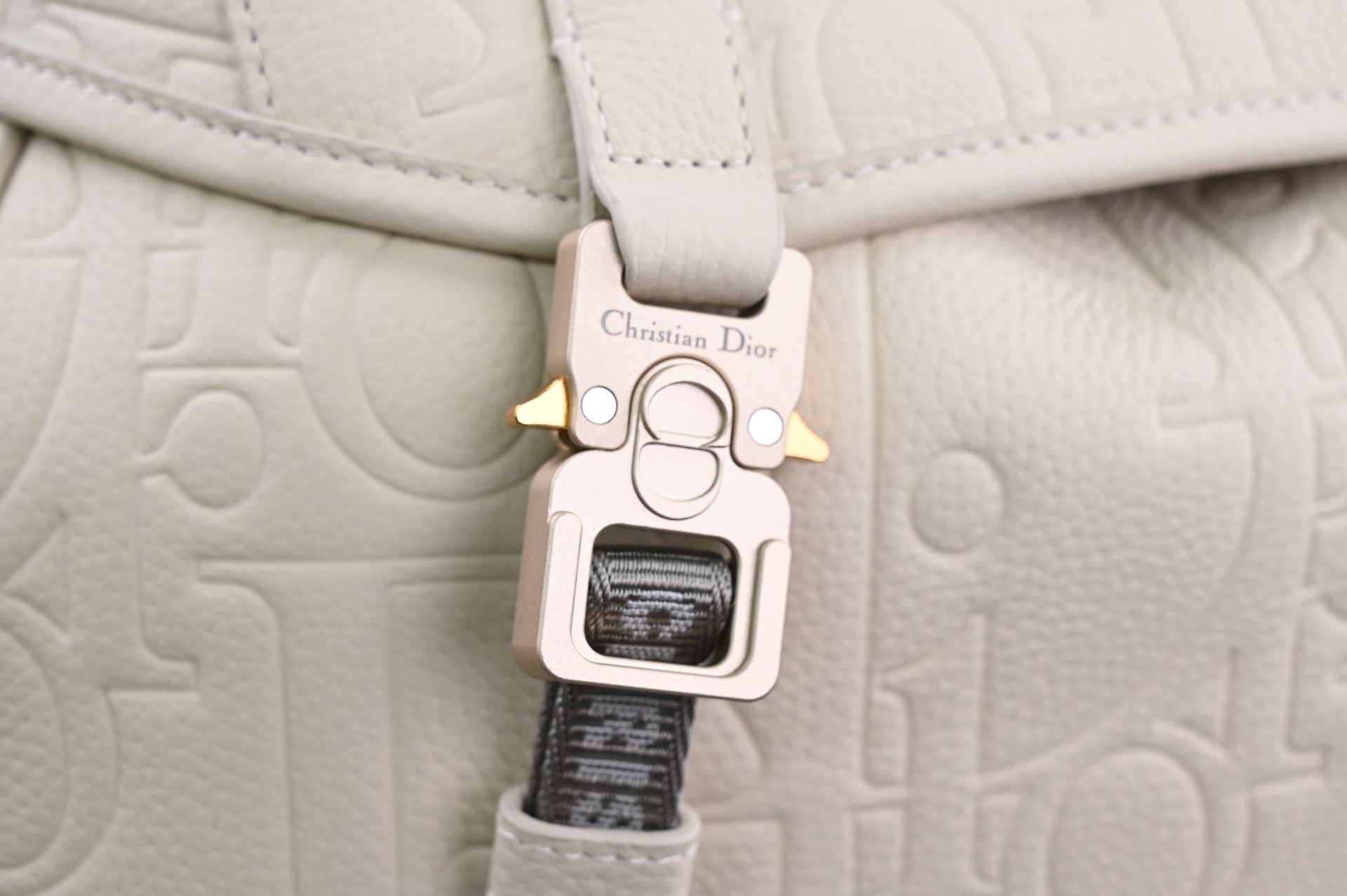 DIOR - finekick.vip