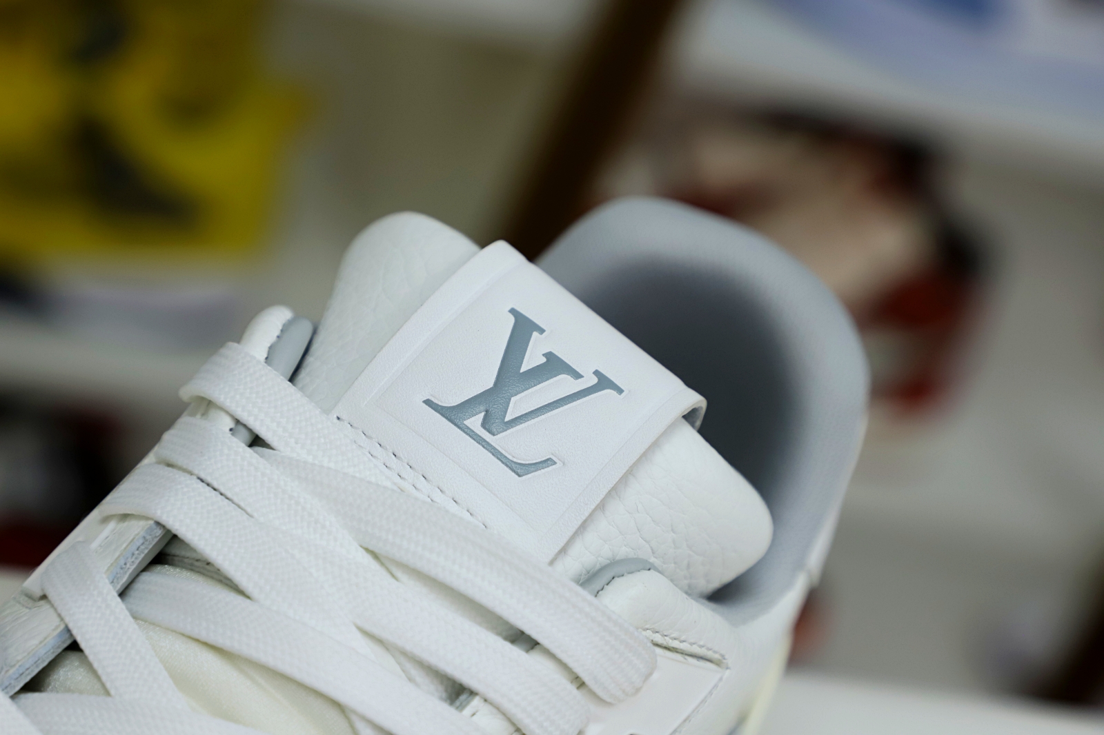 L/V  Trainer - finekick.vip