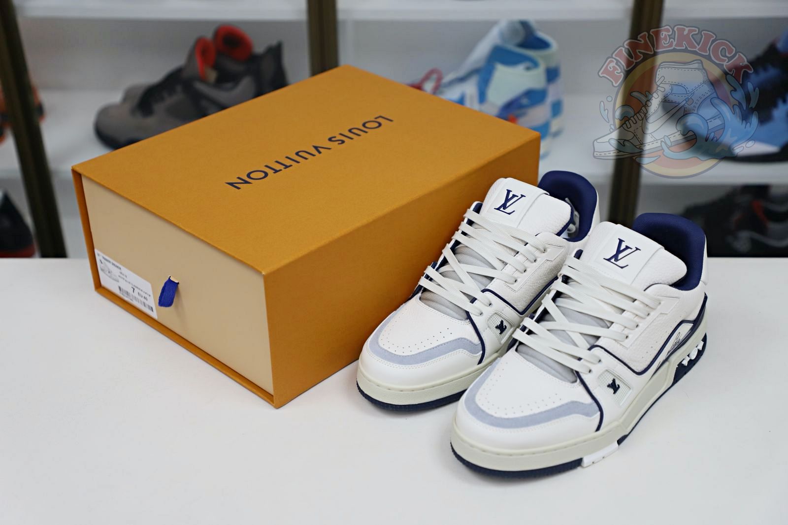L/V  Trainer - finekick.vip