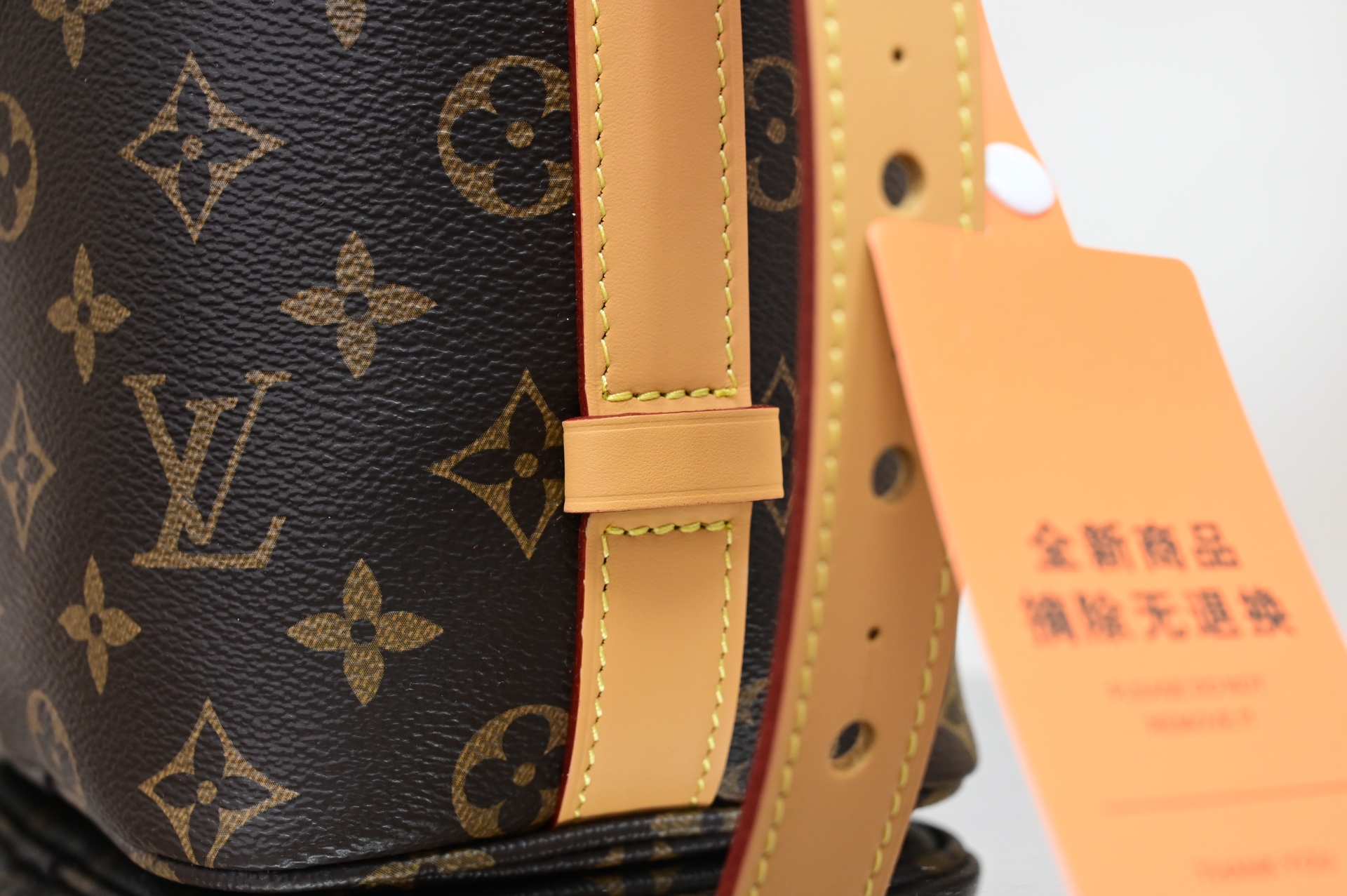 LOUIS VUITTON - finekick.vip