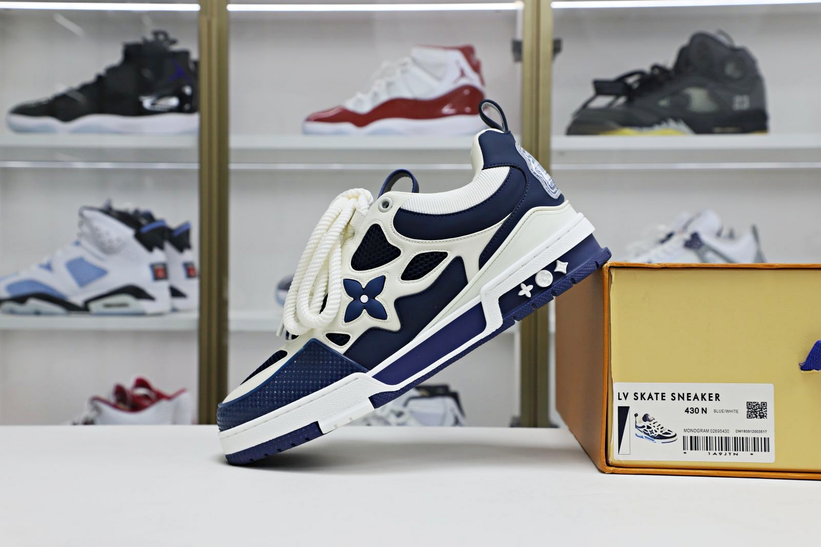 L/V  Trainer - finekick.vip
