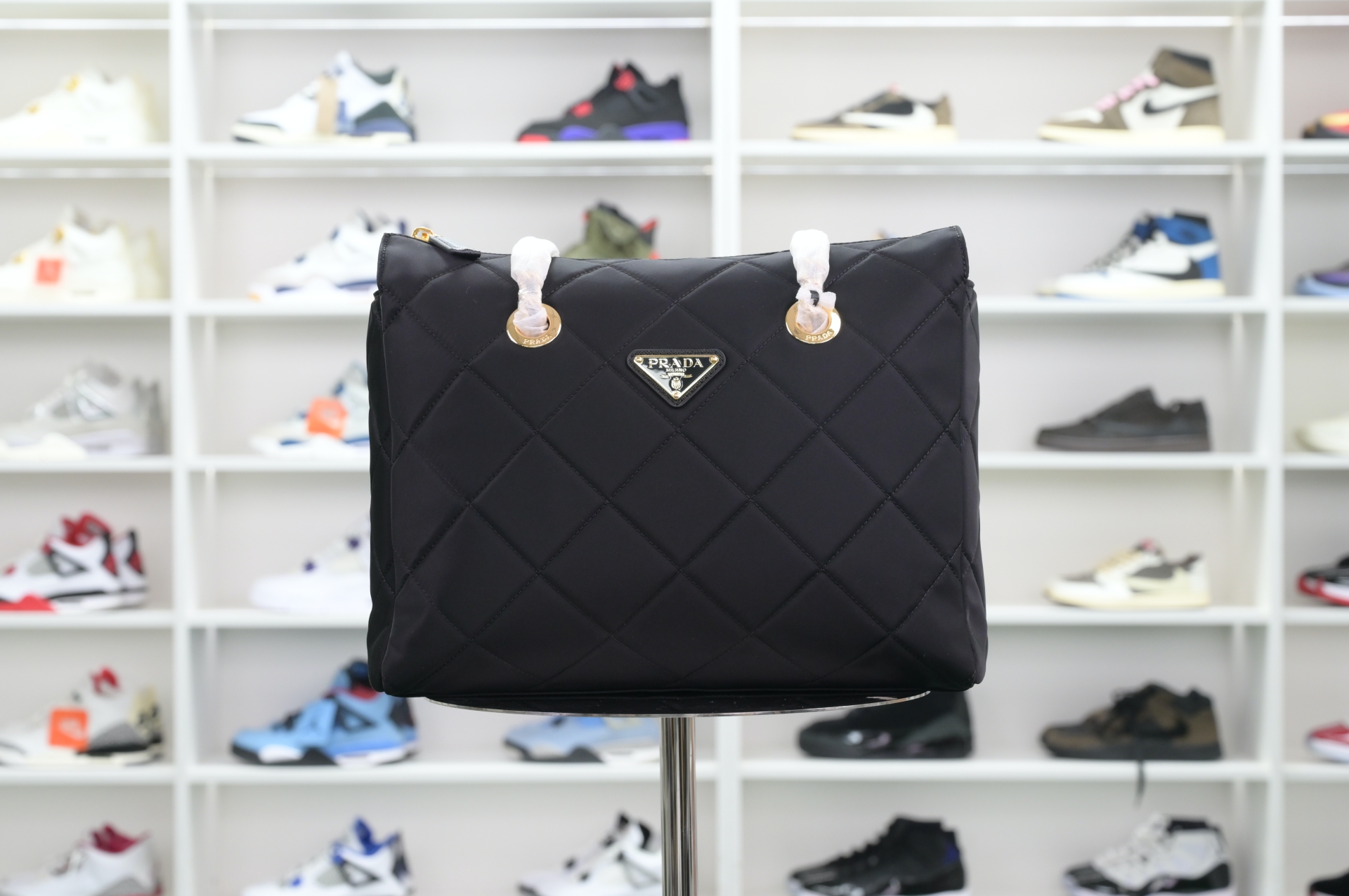 PRADA - finekick.vip