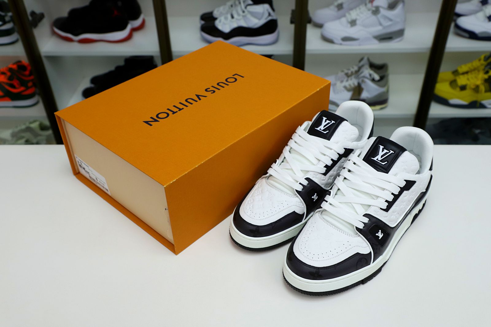 L/V  Trainer - finekick.vip